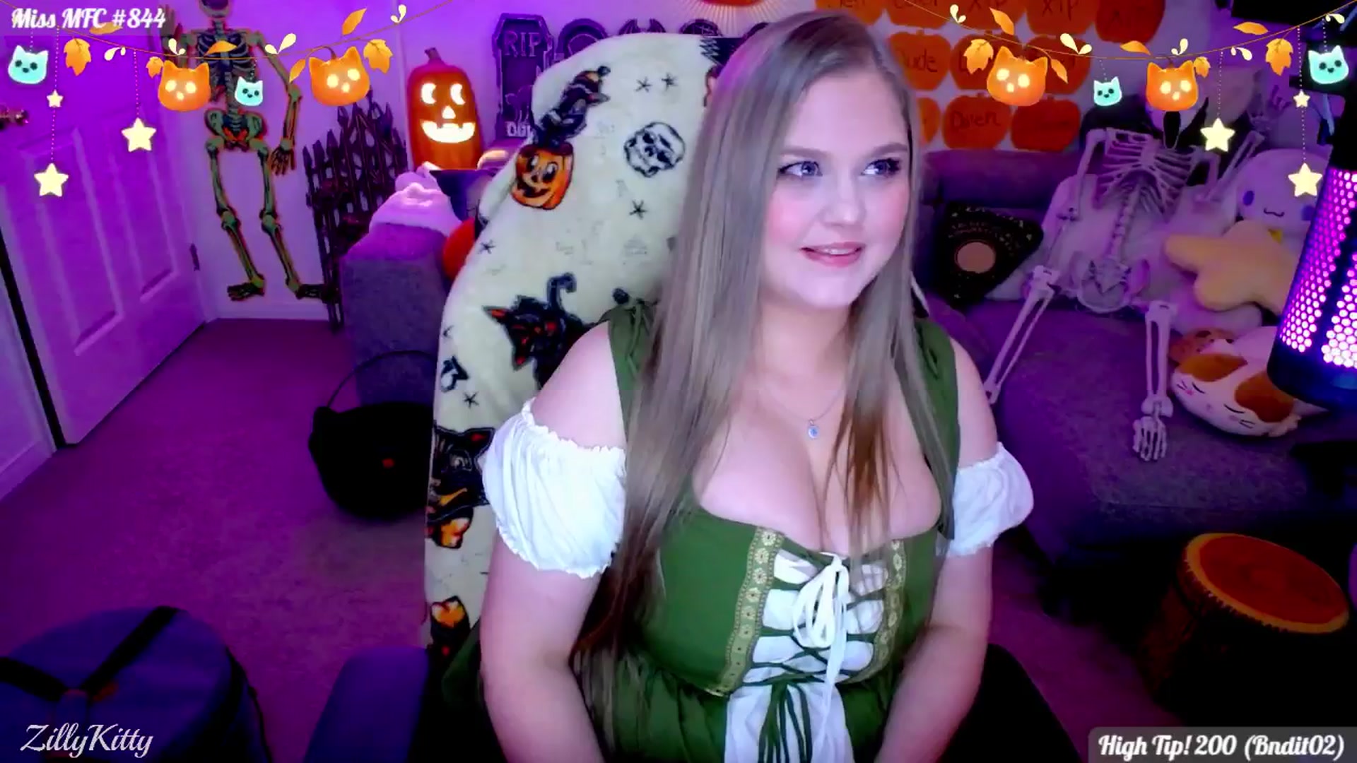 Gallery image thumbnail from ZillyKitty's myfreecams stream on, 10/31/2025, 24:36 image 1 of 20
