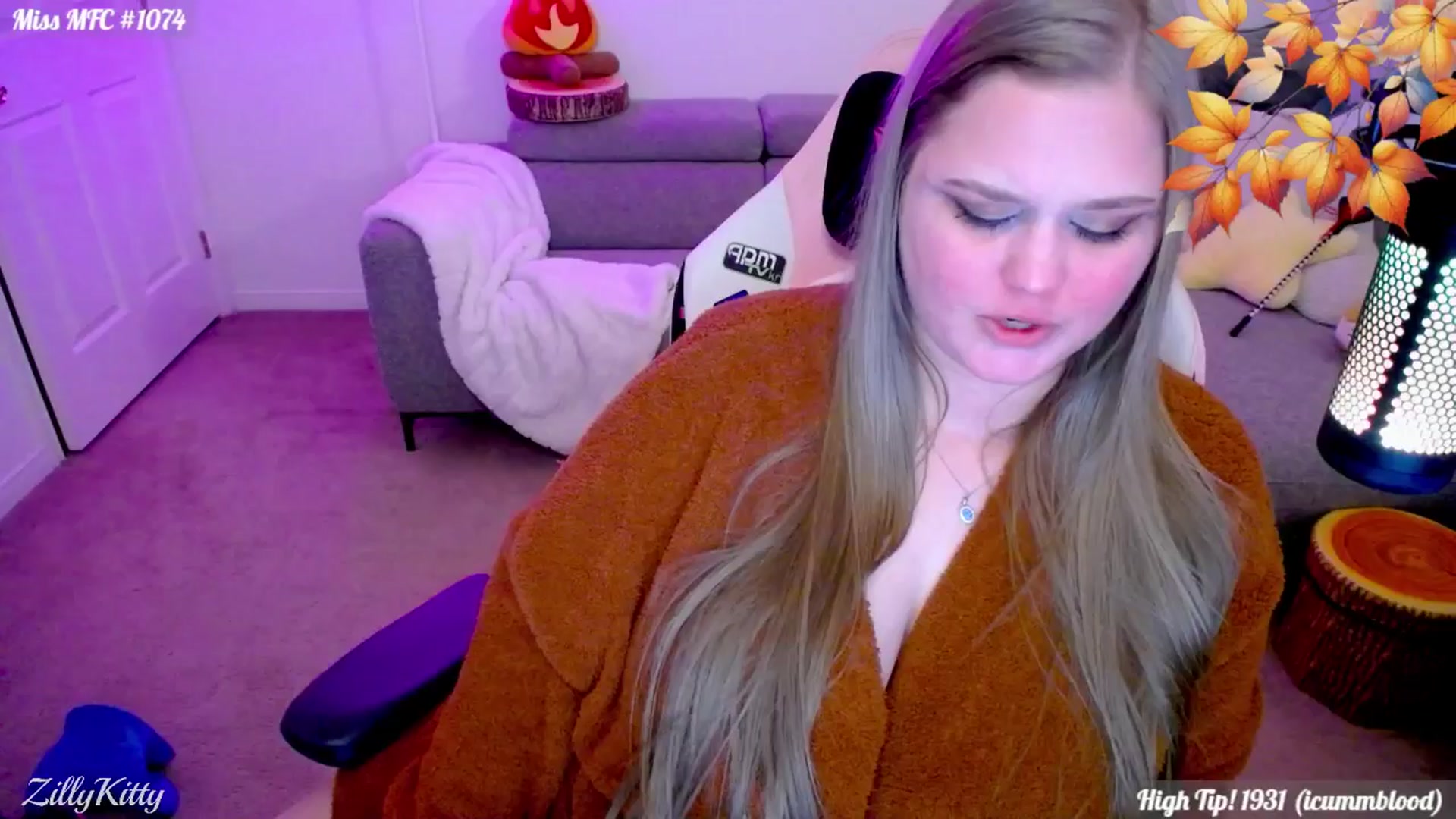 Gallery image thumbnail from ZillyKitty's myfreecams stream on, 11/09/2025, 07:46 image 17 of 20