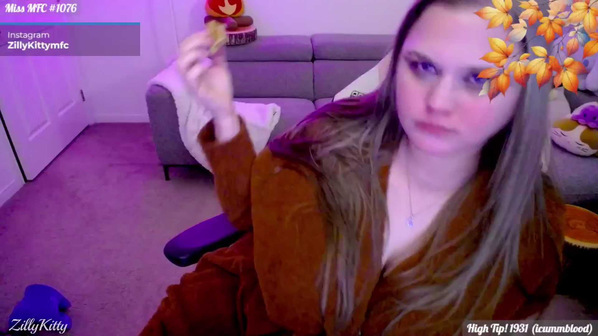 Gallery image thumbnail from ZillyKitty's myfreecams stream on, 11/09/2025, 07:46 image 20 of 20