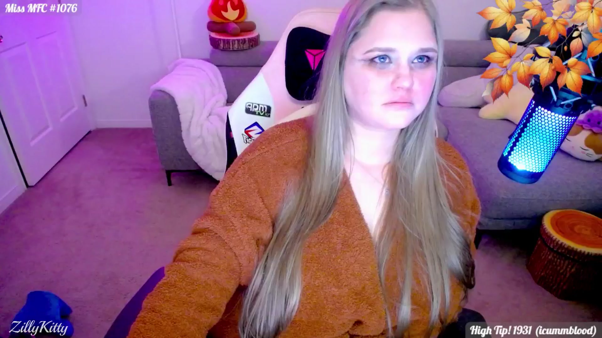 Gallery image thumbnail from ZillyKitty's myfreecams stream on, 11/09/2025, 07:46 image 19 of 20