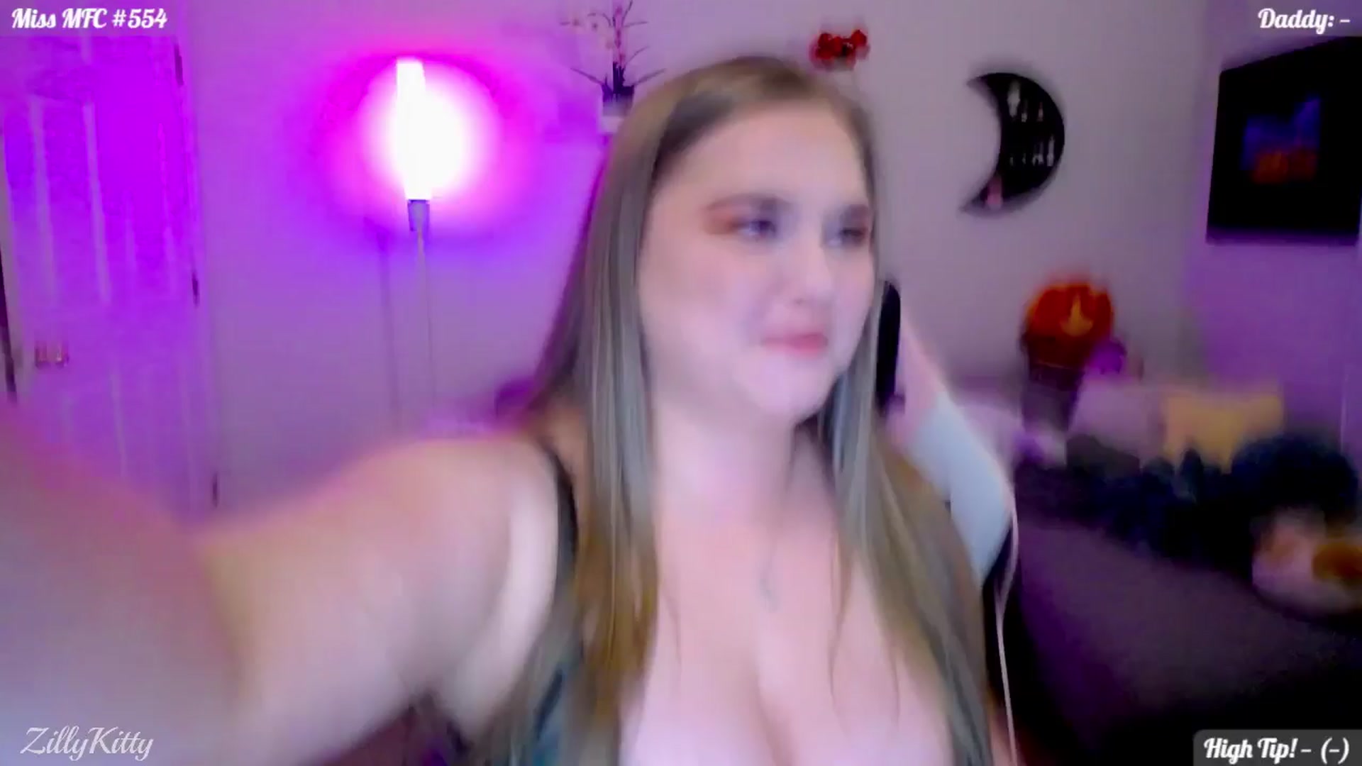 Gallery image thumbnail from ZillyKitty's myfreecams stream on, 03/18/2026, 24:01 image 9 of 20