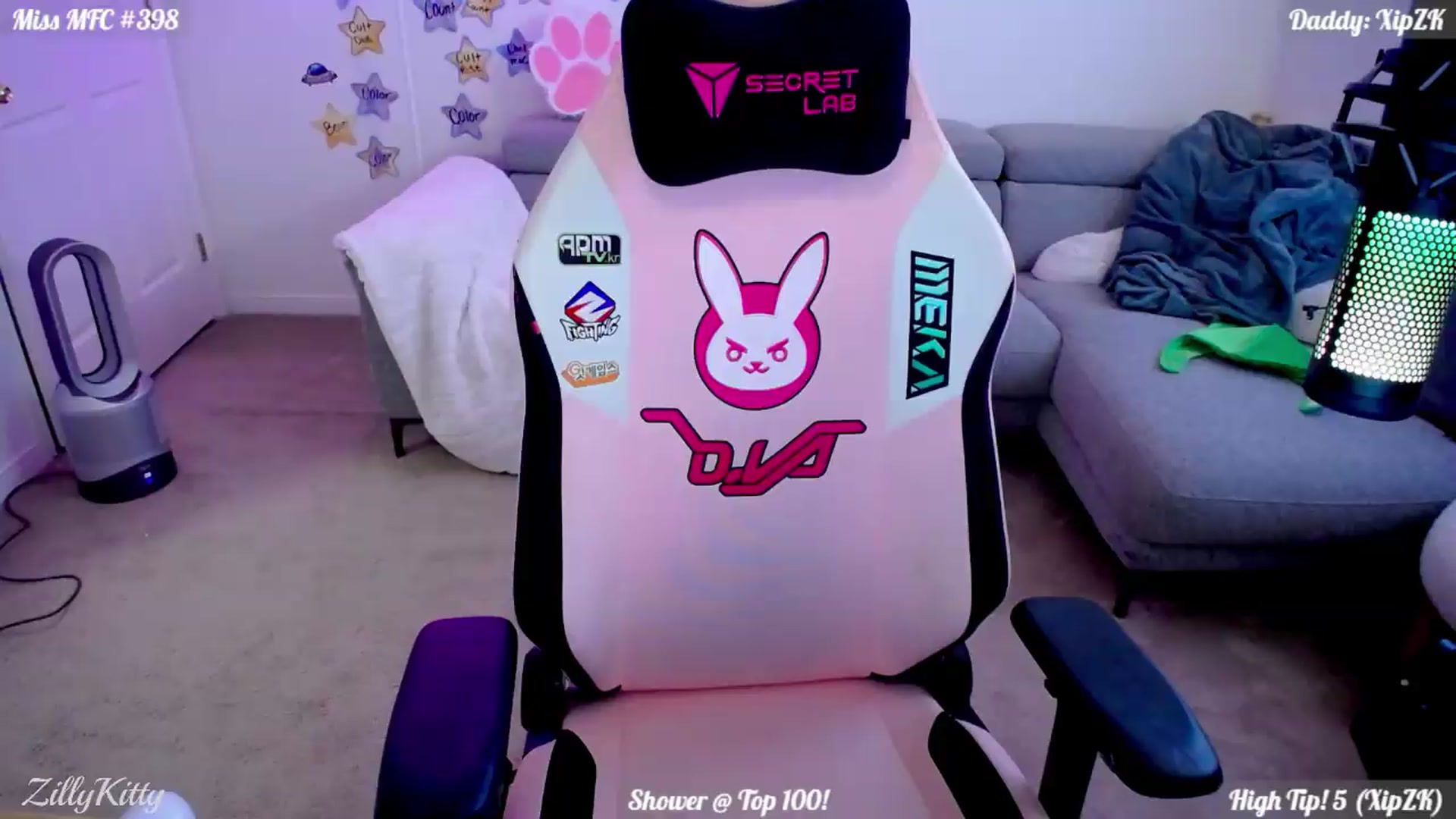 Gallery image thumbnail from ZillyKitty's myfreecams stream on, 07/18/2026, 24:01 image 13 of 20