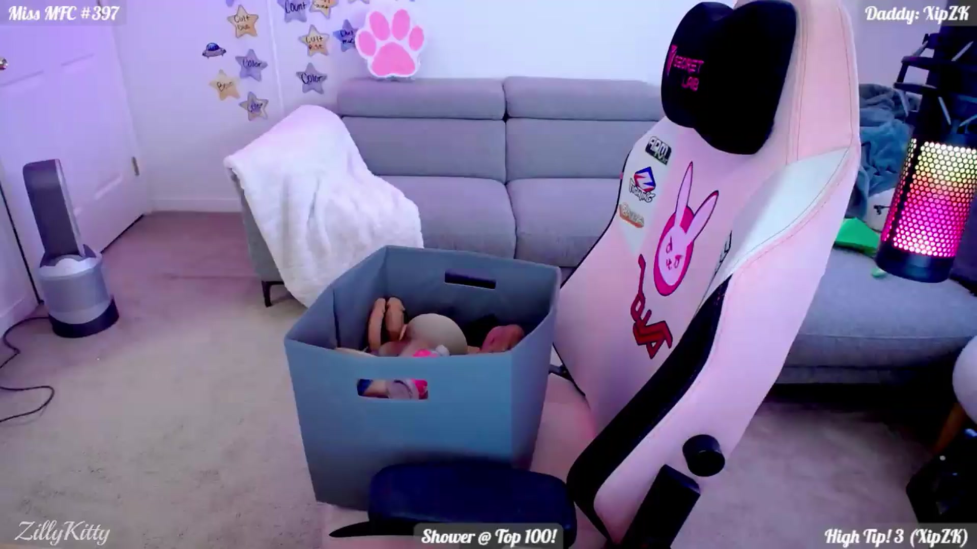 Gallery image thumbnail from ZillyKitty's myfreecams stream on, 07/18/2026, 24:01 image 9 of 20