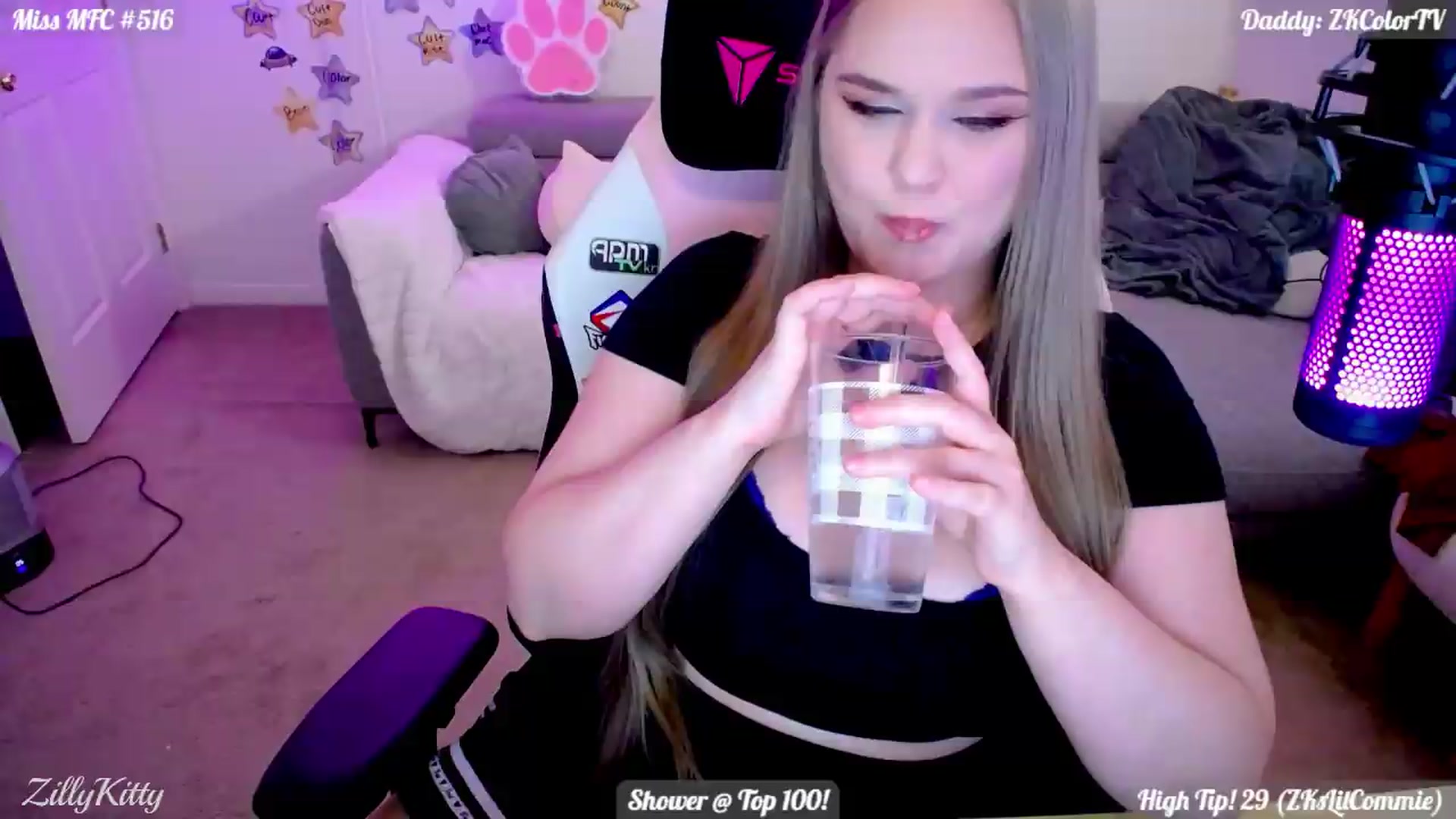 Gallery image thumbnail from ZillyKitty's myfreecams stream on, 07/22/2026, 24:00 image 8 of 20