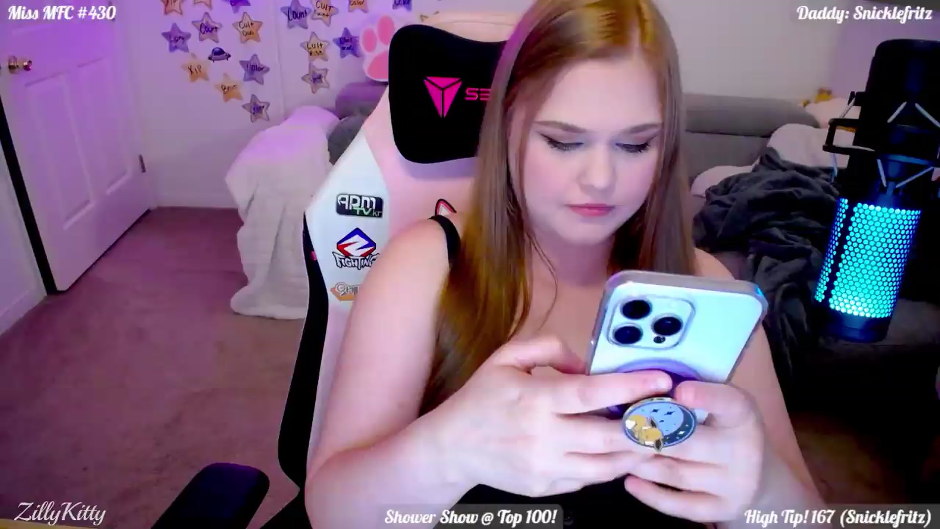 Gallery image thumbnail from ZillyKitty's myfreecams stream on, 07/30/2026, 24:01 image 14 of 20