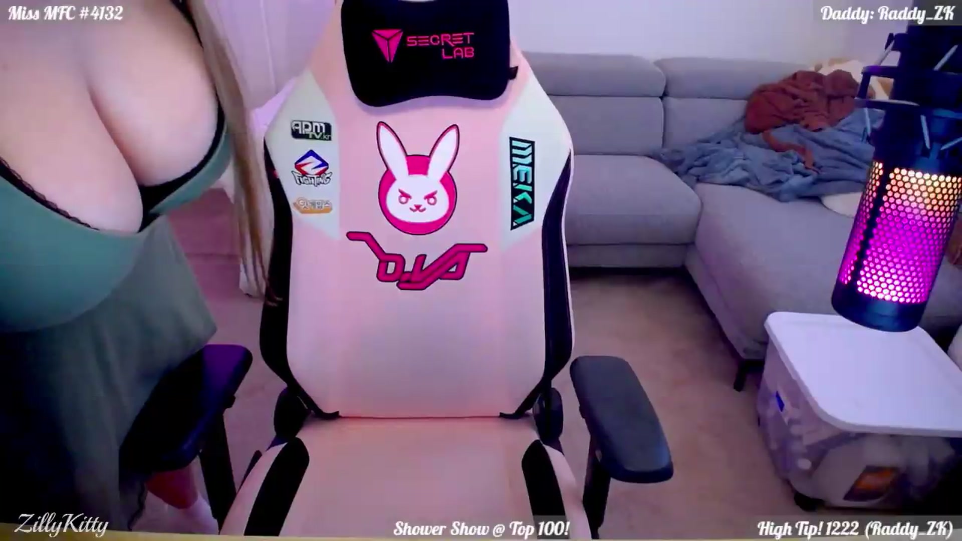 Gallery image thumbnail from ZillyKitty's myfreecams stream on, 08/15/2026, 01:03 image 9 of 20