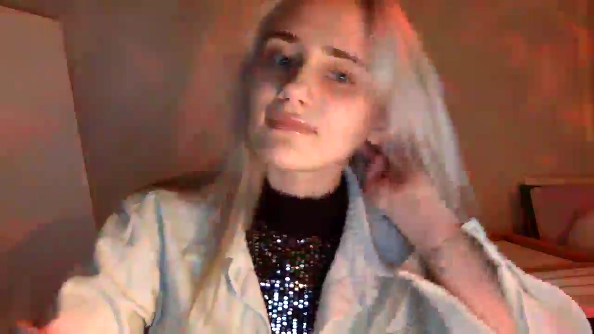 Gallery image thumbnail from Zirelyn's myfreecams stream on, 04/05/2026, 17:01 image 13 of 20