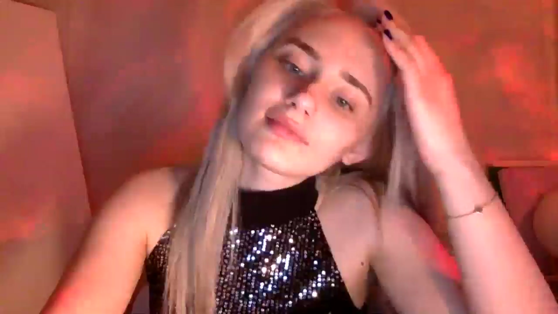 Gallery image thumbnail from Zirelyn's myfreecams stream on, 04/05/2026, 18:17 image 6 of 20