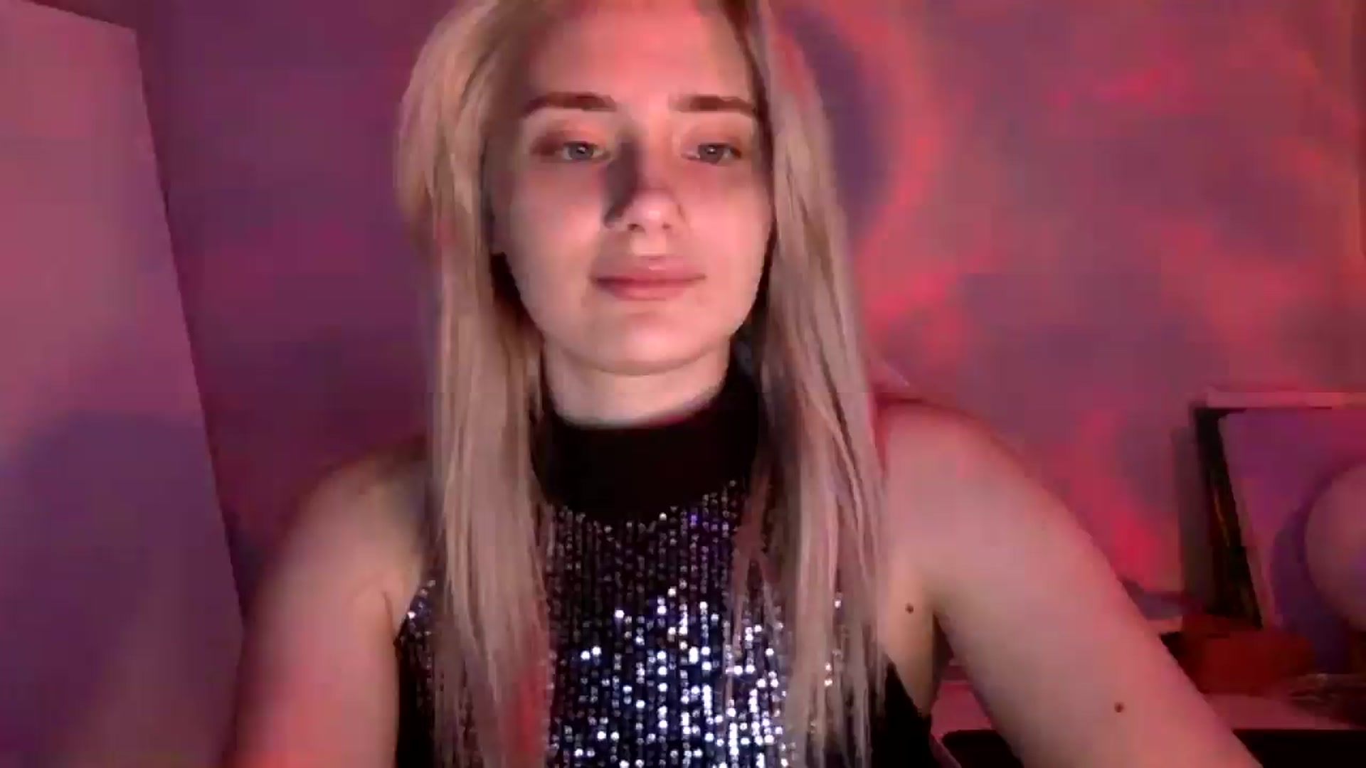 Gallery image thumbnail from Zirelyn's myfreecams stream on, 04/05/2026, 18:17 image 3 of 20