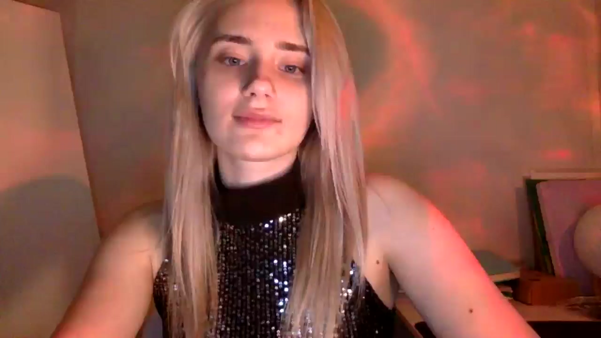 Gallery image thumbnail from Zirelyn's myfreecams stream on, 04/05/2026, 18:17 image 1 of 20