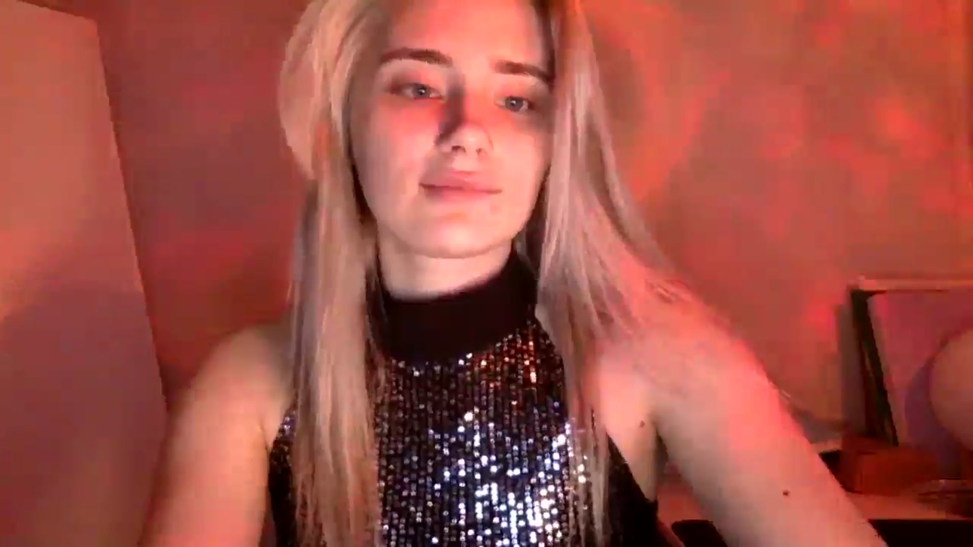 Gallery image thumbnail from Zirelyn's myfreecams stream on, 04/05/2026, 18:17 image 5 of 20