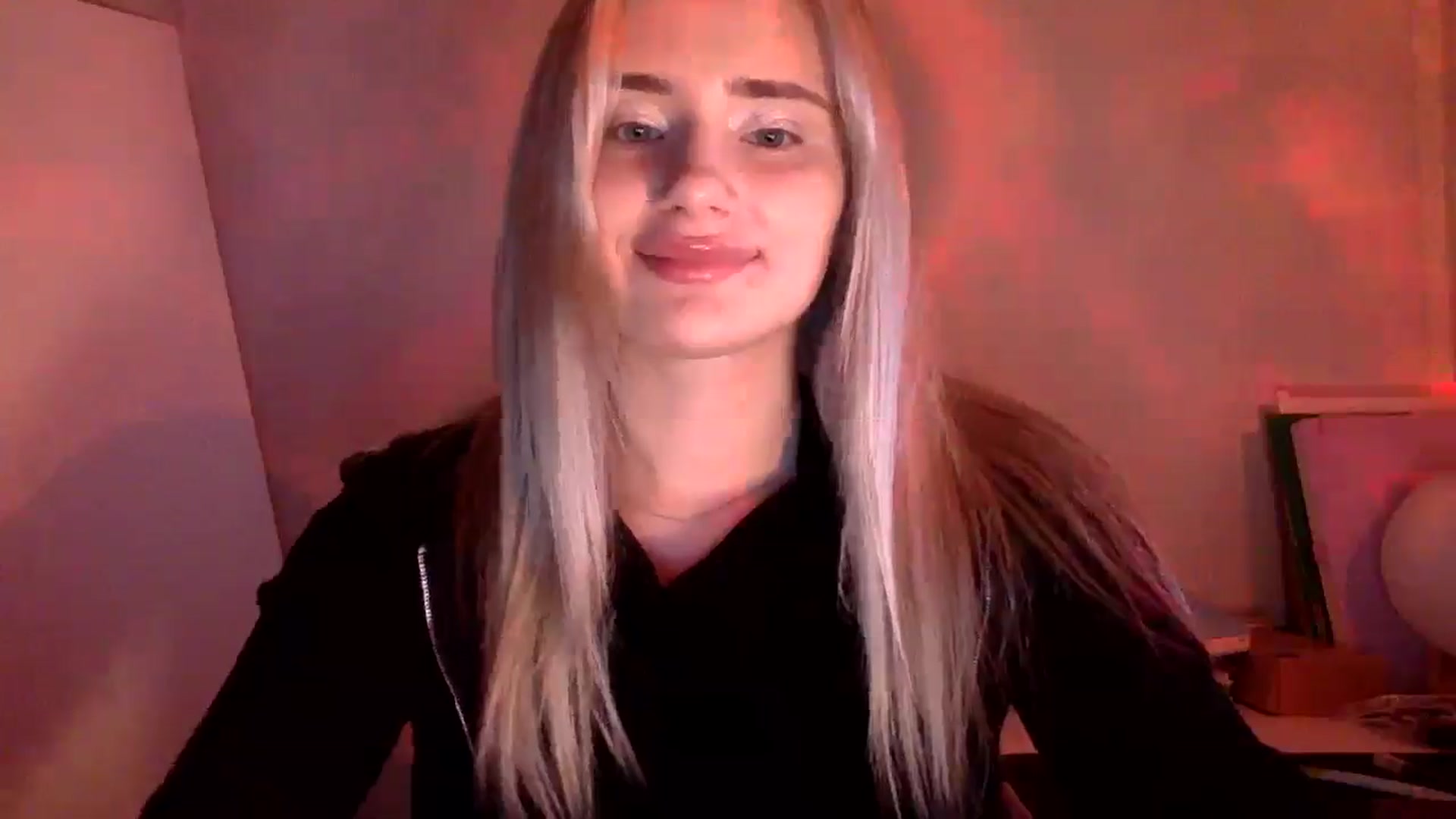 Gallery image thumbnail from Zirelyn's myfreecams stream on, 04/06/2026, 18:05 image 17 of 20
