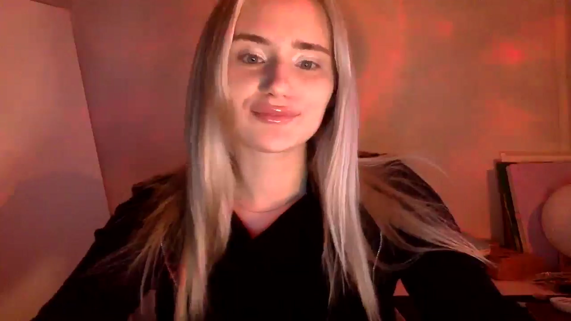 Gallery image thumbnail from Zirelyn's myfreecams stream on, 04/06/2026, 18:05 image 18 of 20