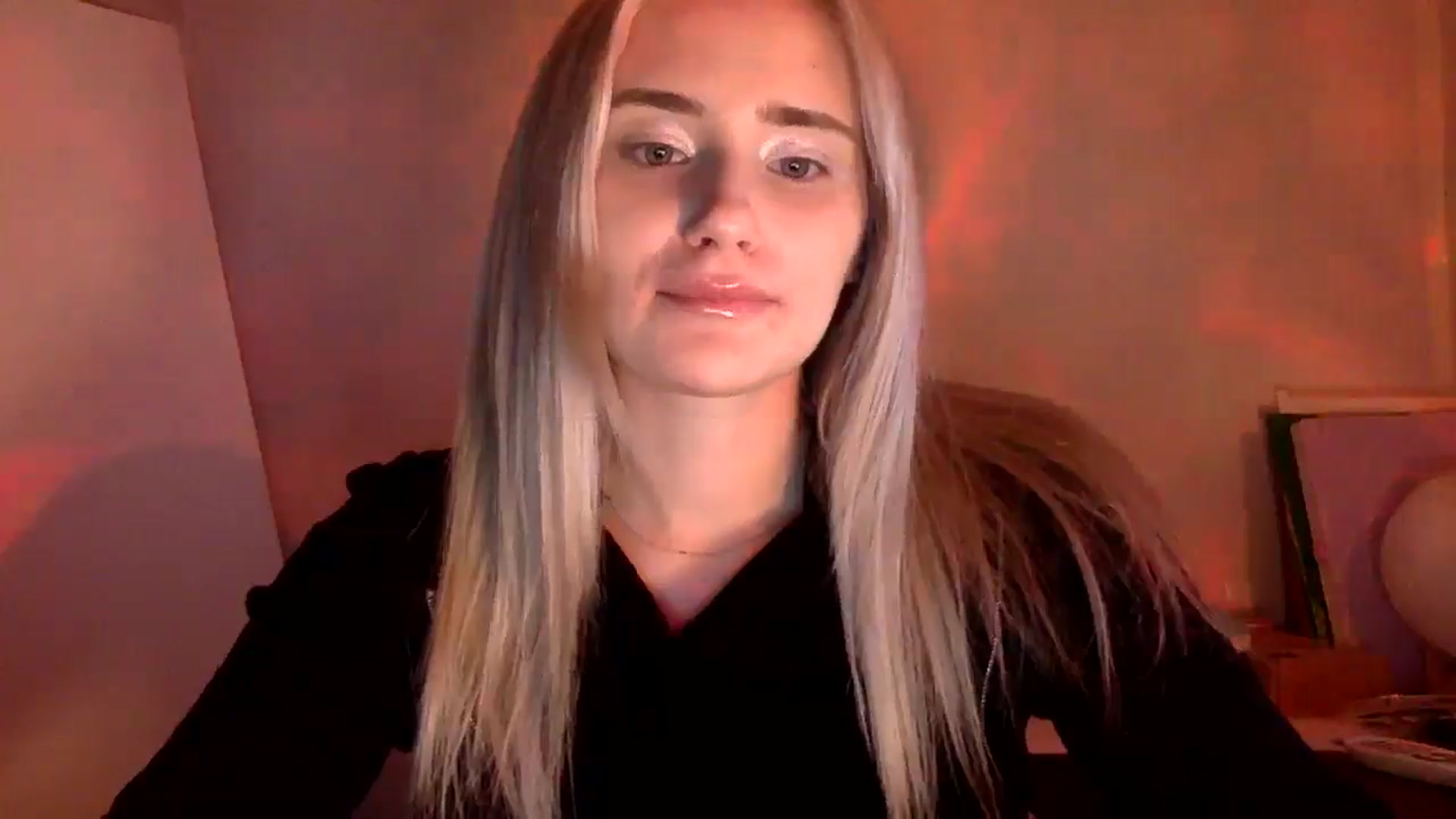 Gallery image thumbnail from Zirelyn's myfreecams stream on, 04/06/2026, 18:05 image 19 of 20