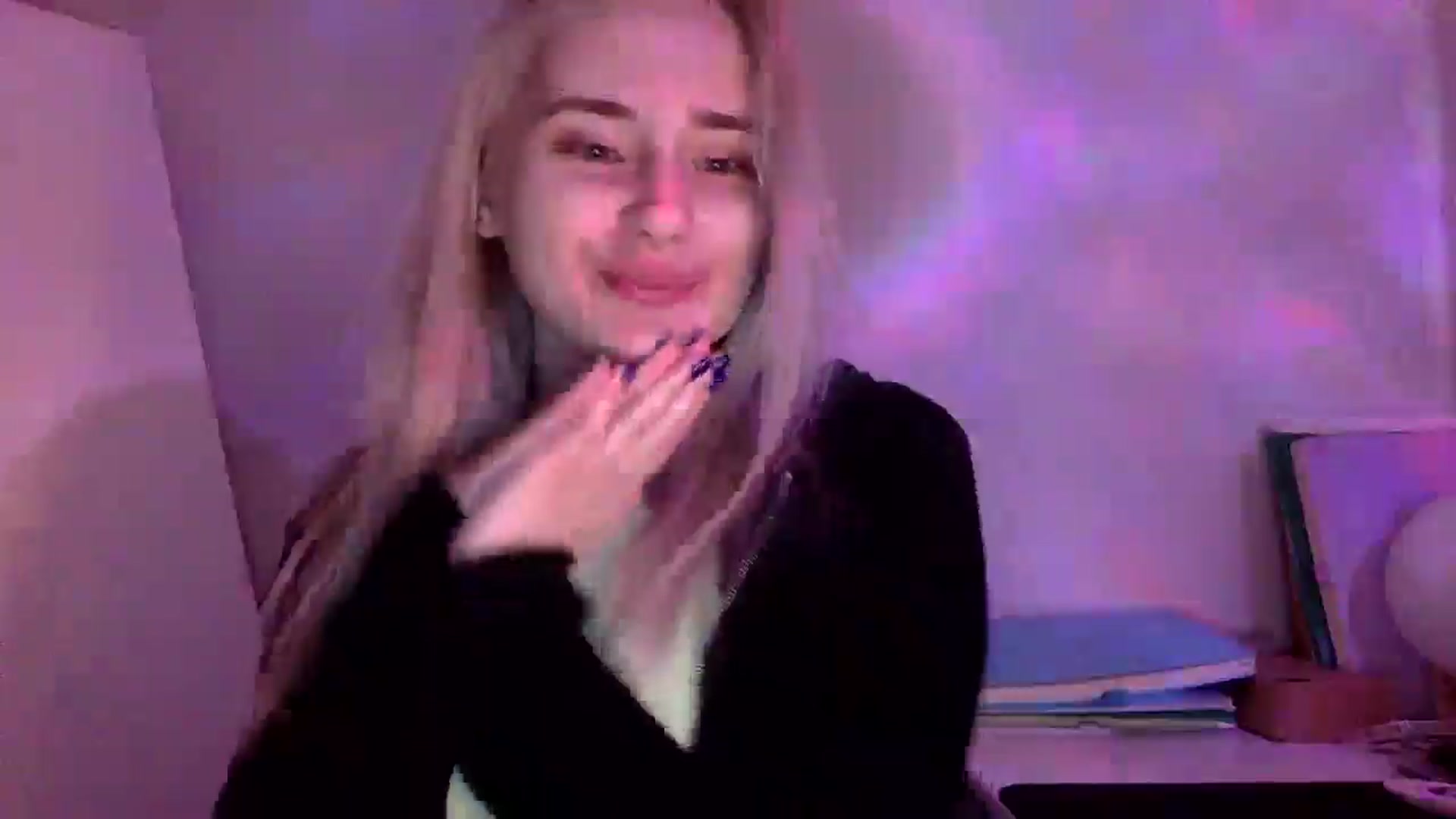 Gallery image thumbnail from Zirelyn's myfreecams stream on, 04/07/2026, 16:03 image 3 of 20