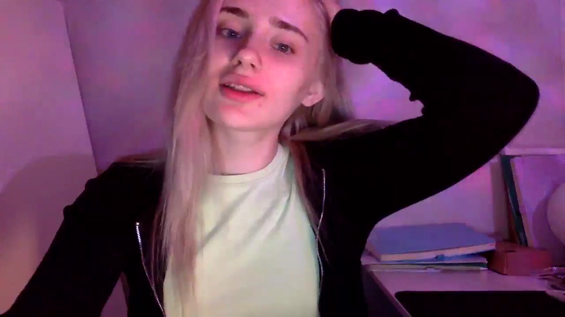 Gallery image thumbnail from Zirelyn's myfreecams stream on, 04/07/2026, 16:03 image 11 of 20