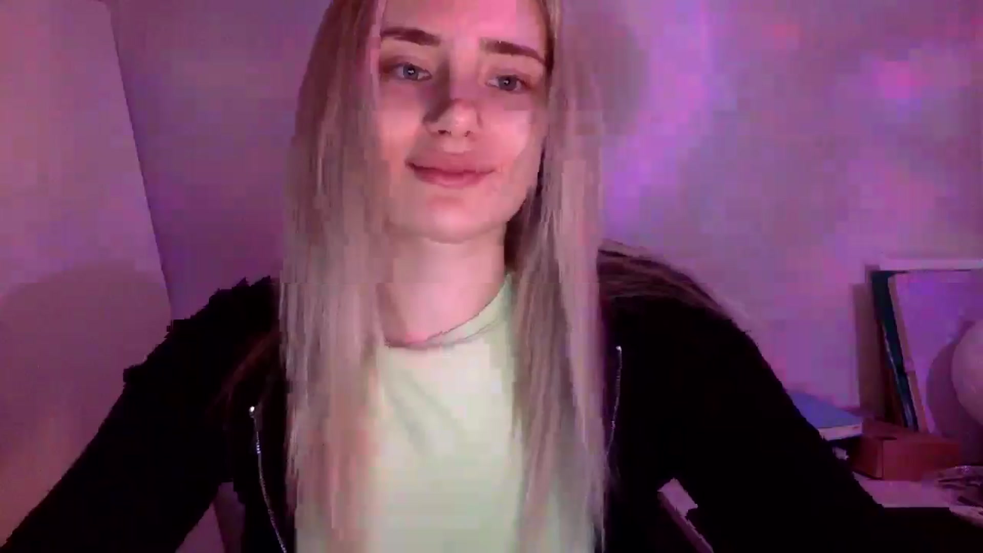 Gallery image thumbnail from Zirelyn's myfreecams stream on, 04/07/2026, 16:03 image 13 of 20