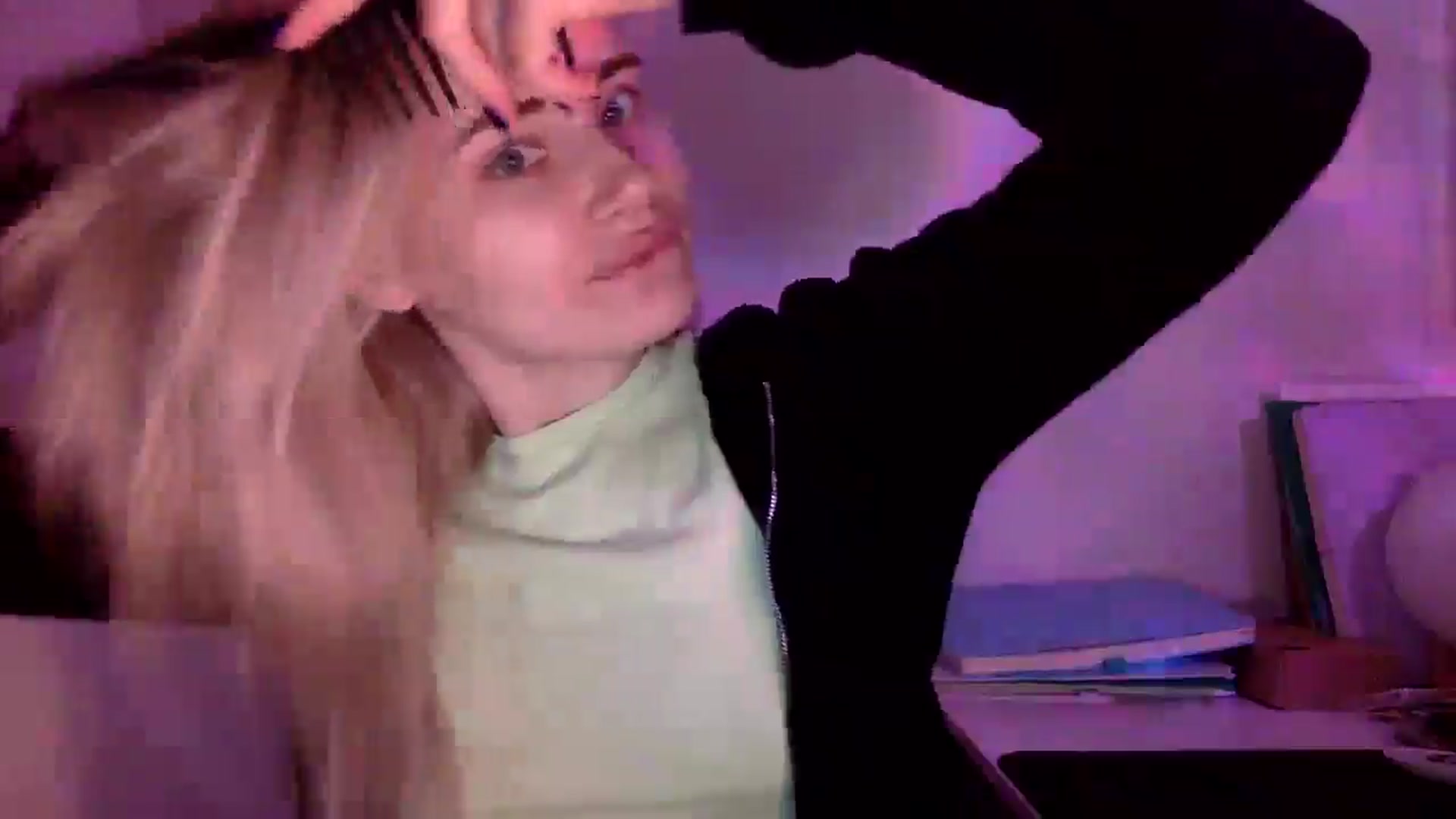 Gallery image thumbnail from Zirelyn's myfreecams stream on, 04/07/2026, 16:03 image 6 of 20