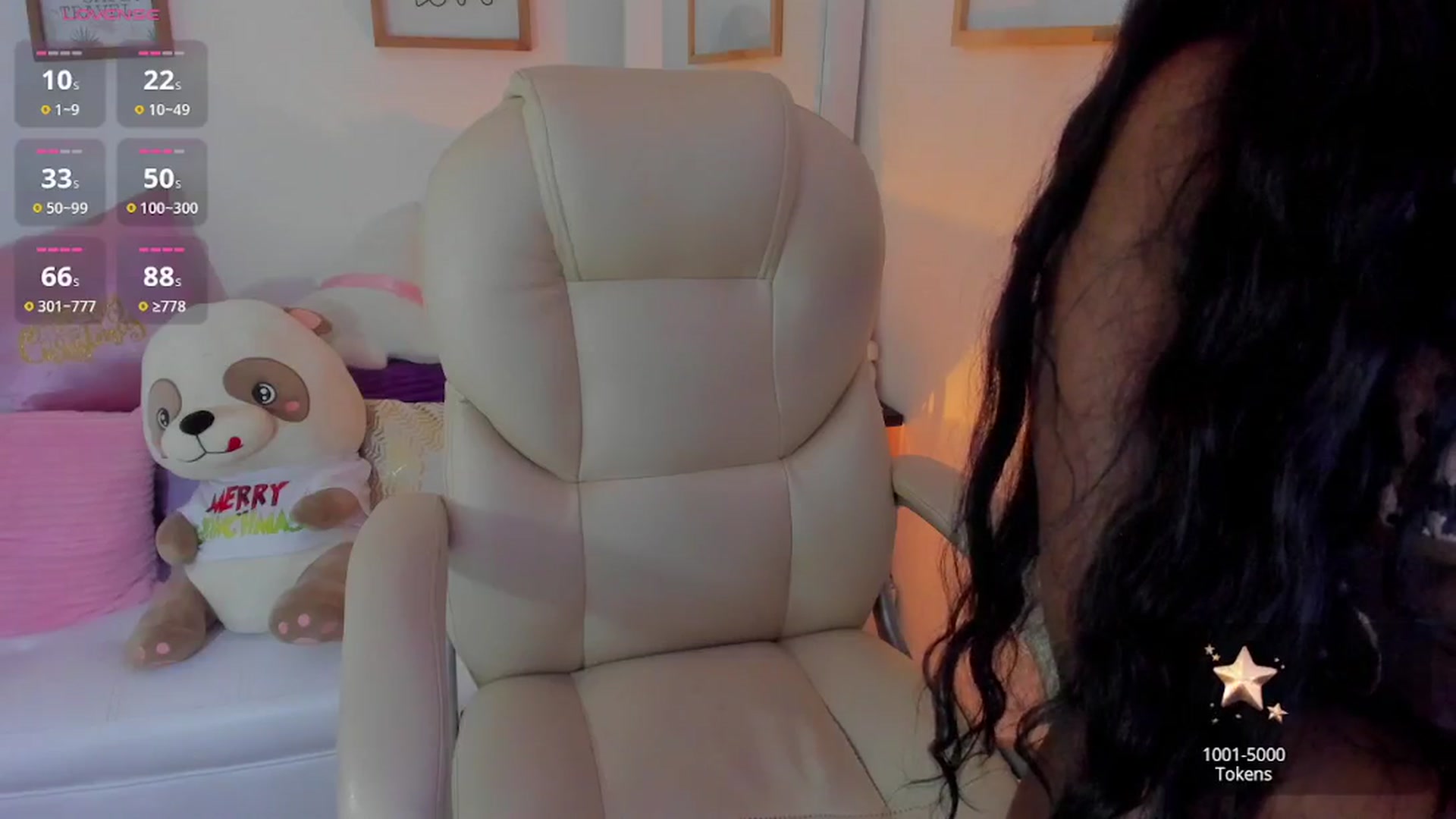 Gallery image thumbnail from Zobe_love's myfreecams stream on, 12/29/2025, 22:03 image 13 of 20