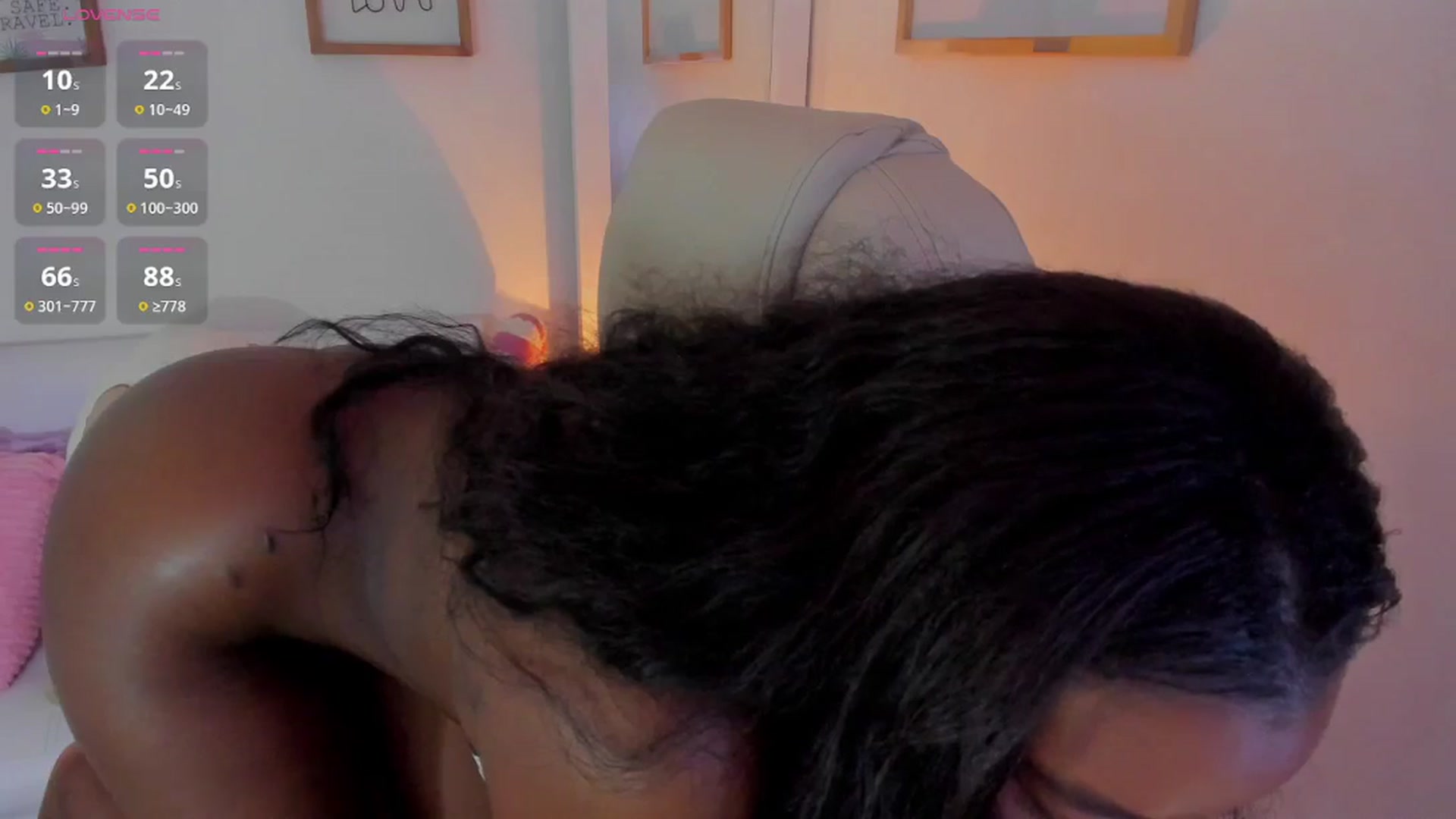Gallery image thumbnail from Zobe_love's myfreecams stream on, 01/28/2026, 23:23 image 16 of 20