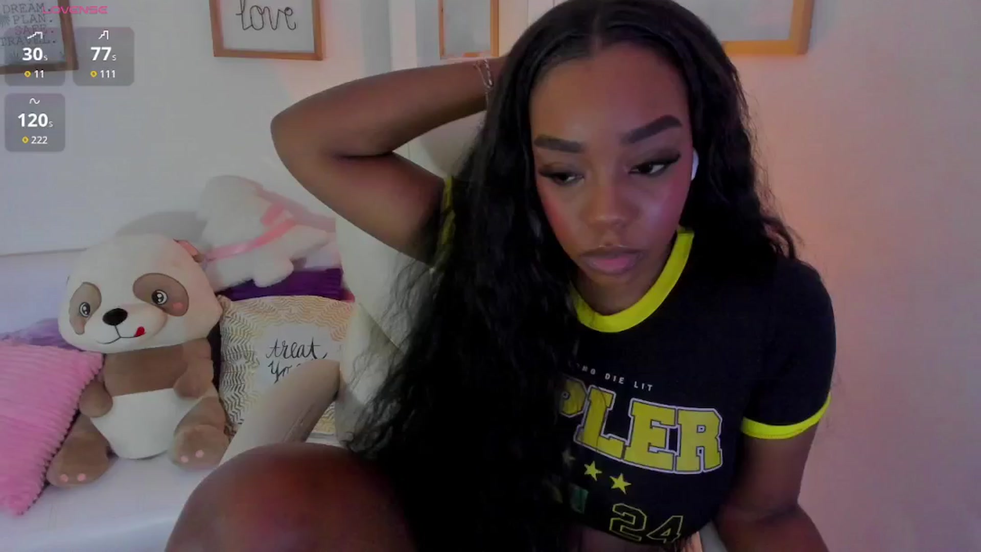 Gallery image thumbnail from Zobe_love's myfreecams stream on, 02/11/2026, 17:41 image 17 of 20
