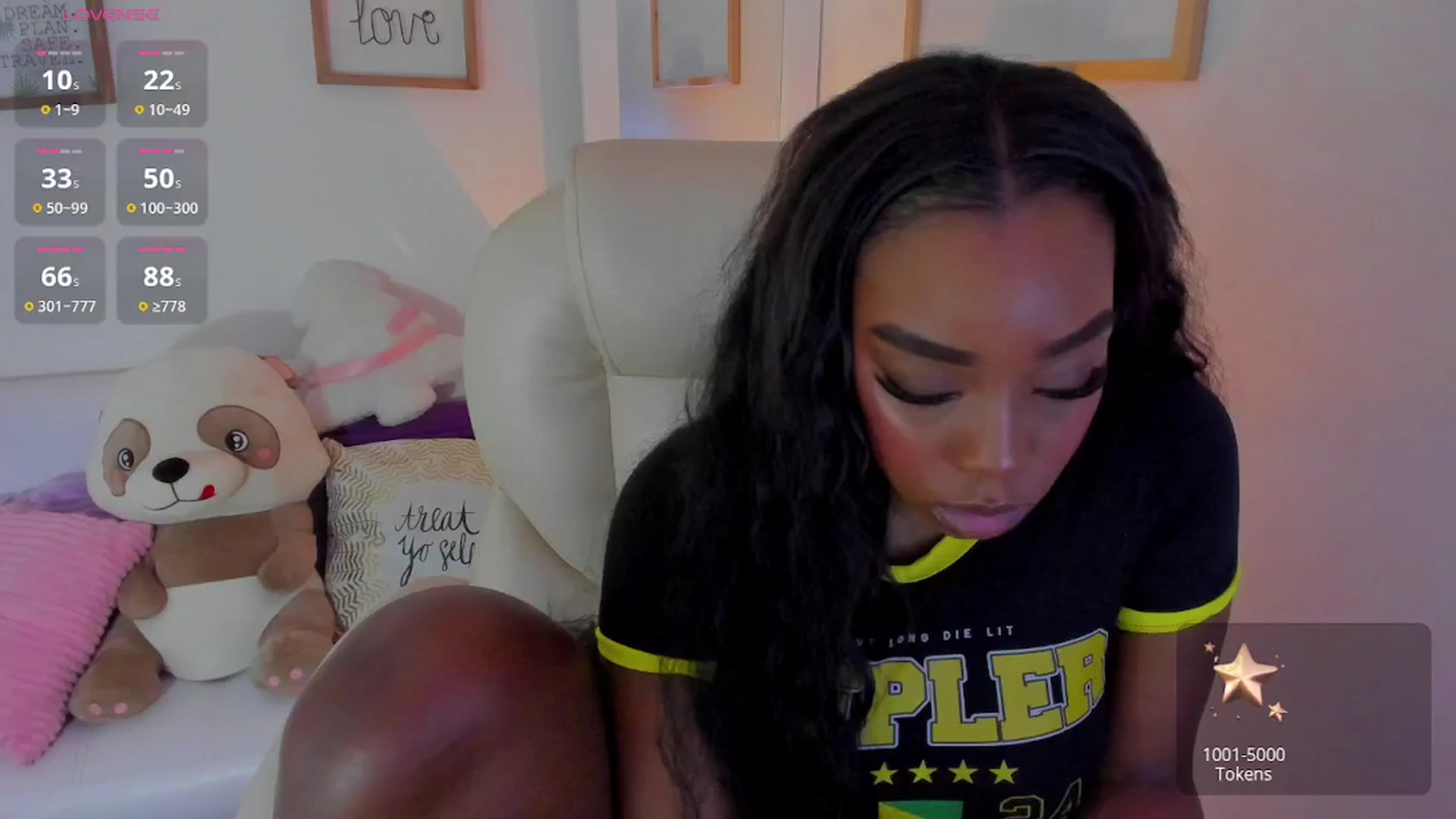 Gallery image thumbnail from Zobe_love's myfreecams stream on, 02/11/2026, 20:01 image 2 of 20