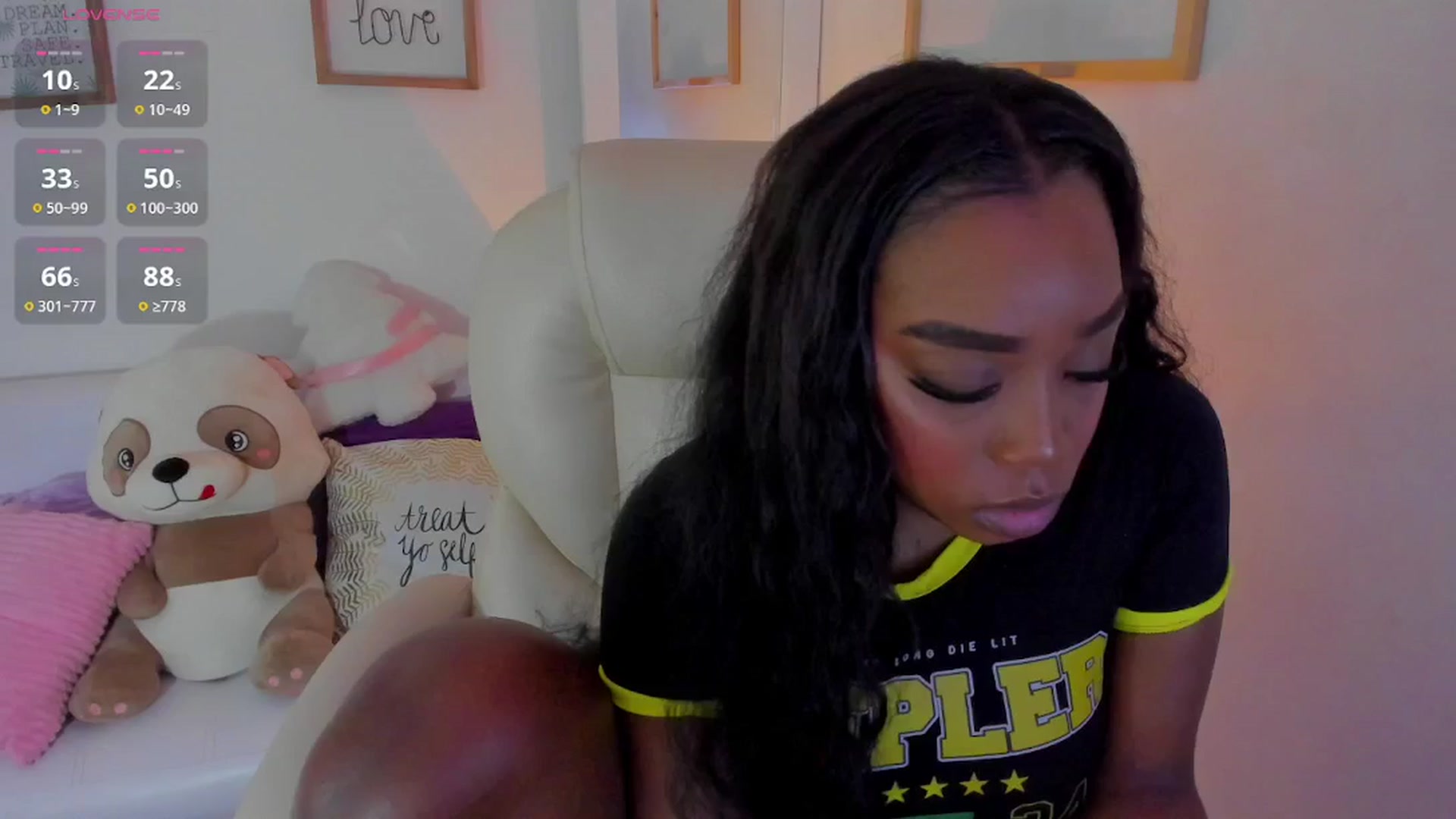 Gallery image thumbnail from Zobe_love's myfreecams stream on, 02/11/2026, 20:01 image 3 of 20