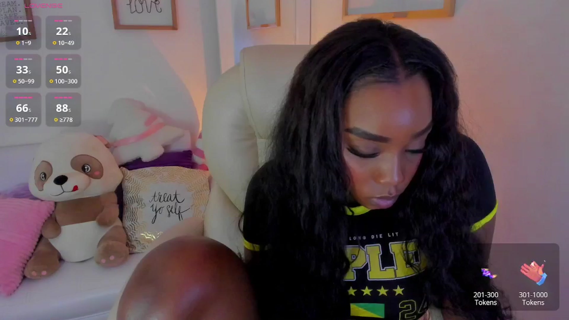 Gallery image thumbnail from Zobe_love's myfreecams stream on, 02/12/2026, 24:06 image 11 of 20