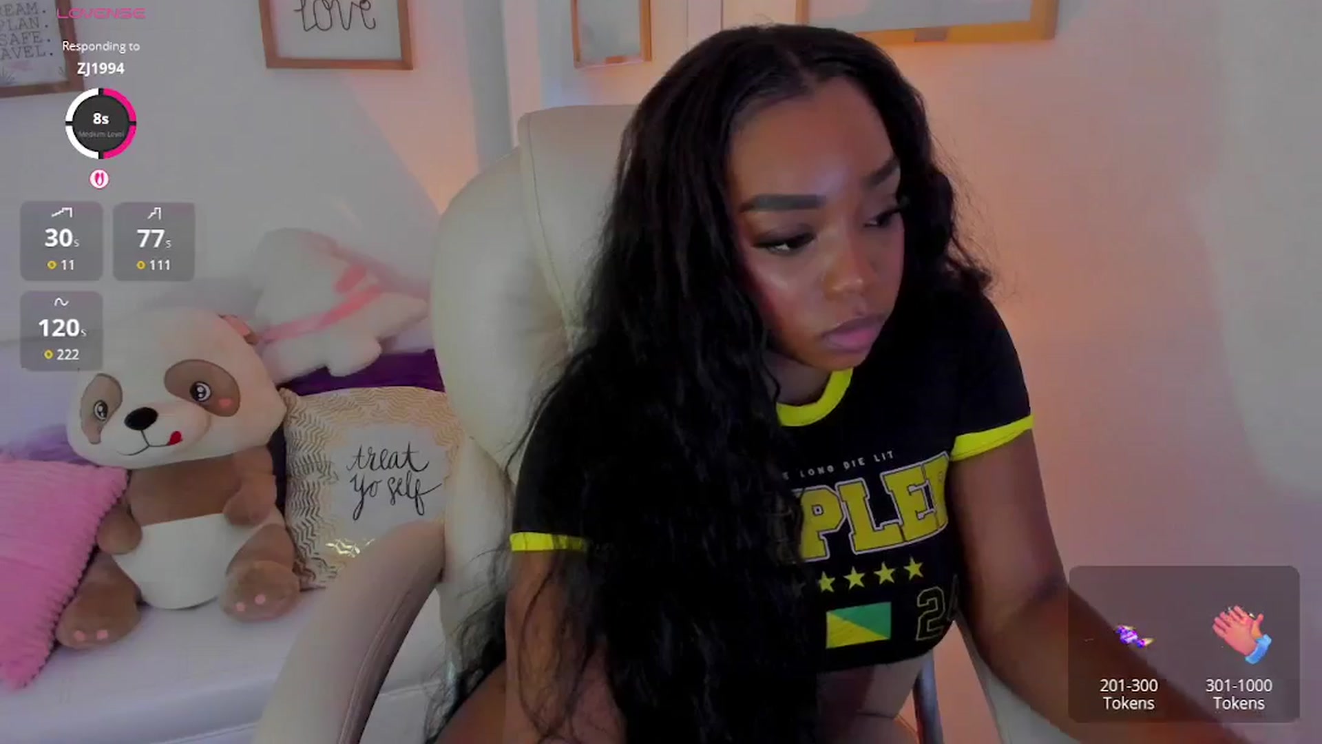 Gallery image thumbnail from Zobe_love's myfreecams stream on, 02/12/2026, 24:06 image 12 of 20