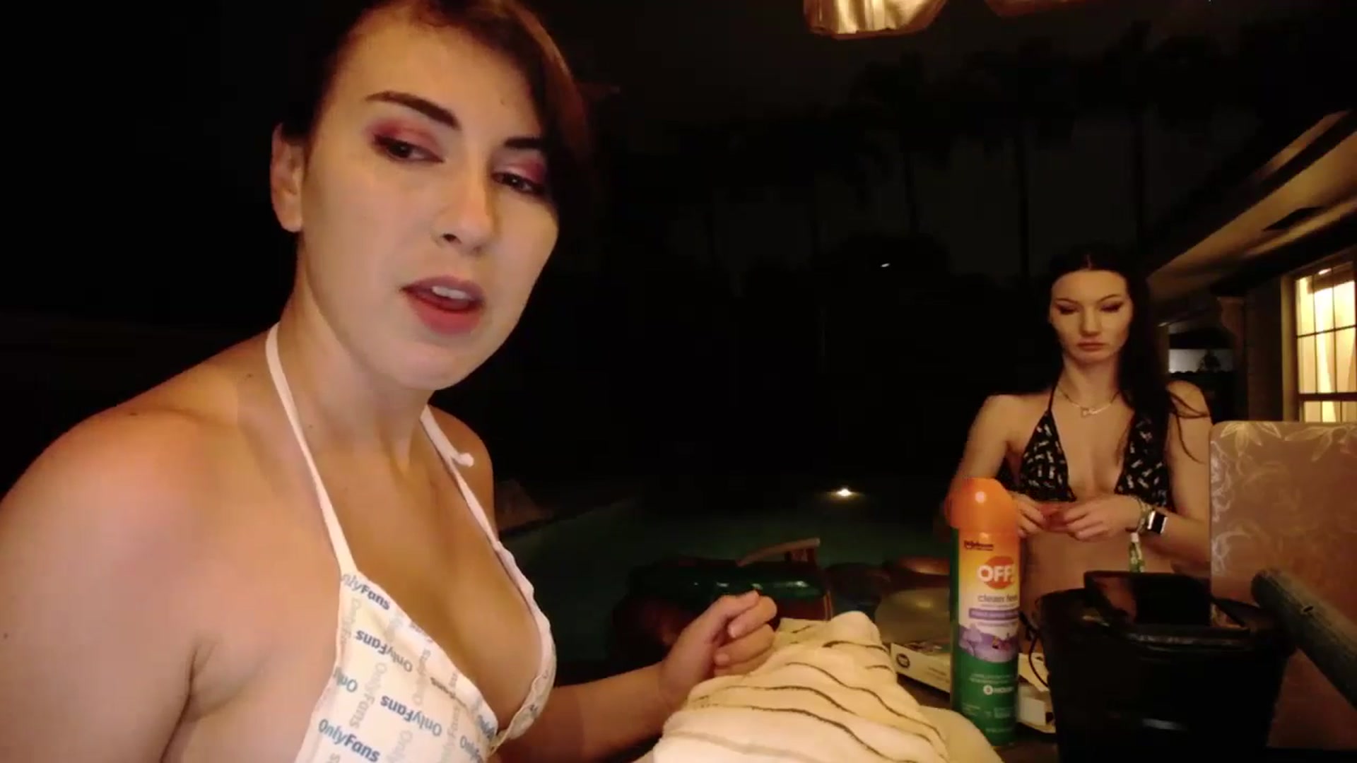 Gallery image thumbnail from Zobot's myfreecams stream on, 06/30/2024, 10:38 image 3 of 20
