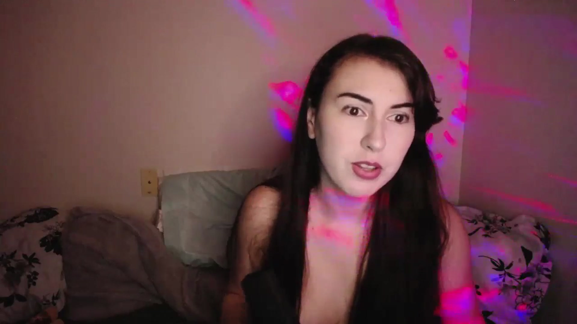 Gallery image thumbnail from Zobot's myfreecams stream on, 08/16/2024, 06:43 image 7 of 20