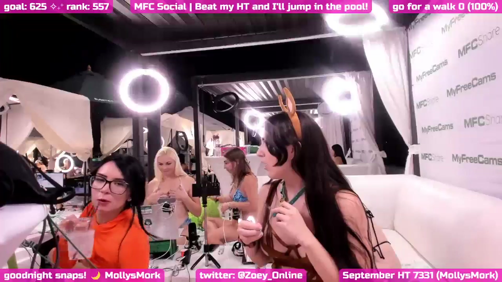 Gallery image thumbnail from Zobot's myfreecams stream on, 09/26/2024, 05:16 image 18 of 20