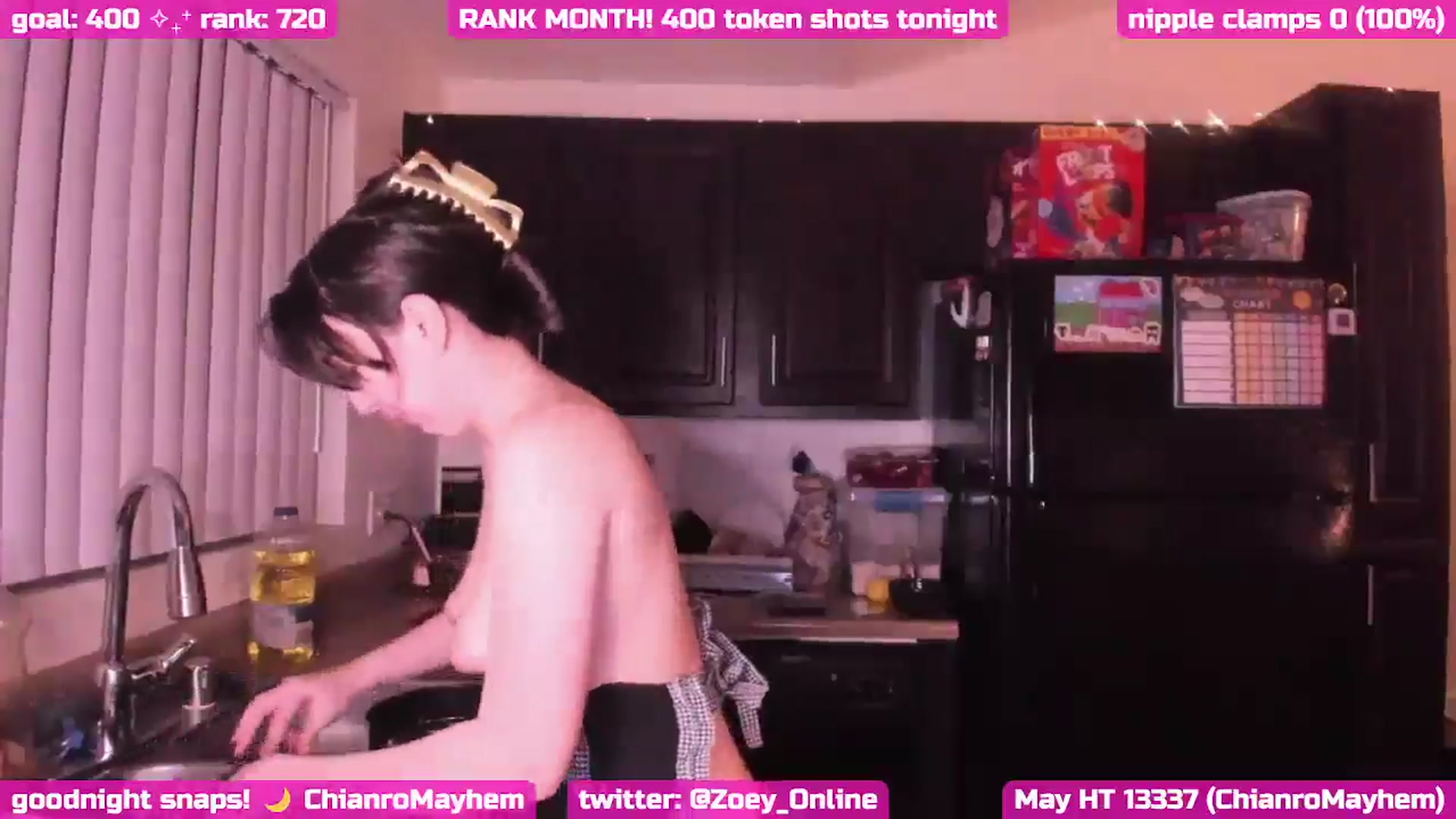Gallery image thumbnail from Zobot's myfreecams stream on, 05/09/2025, 09:10 image 10 of 20