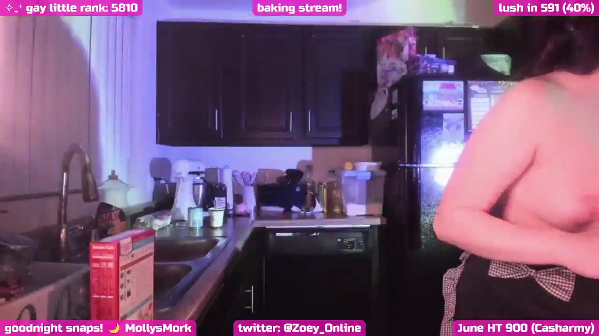 Gallery image thumbnail from Zobot's myfreecams stream on, 06/20/2025, 06:42 image 12 of 20