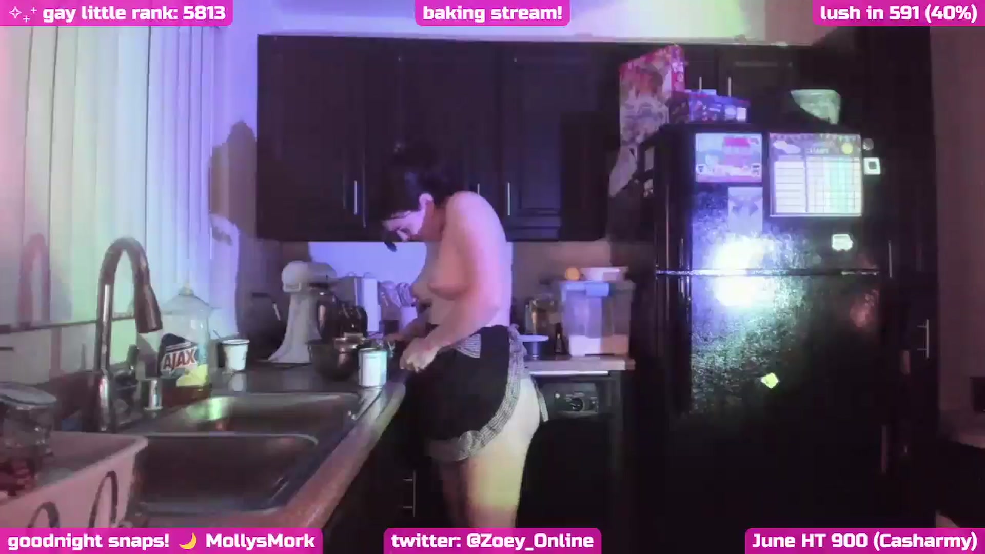 Gallery image thumbnail from Zobot's myfreecams stream on, 06/20/2025, 06:42 image 20 of 20