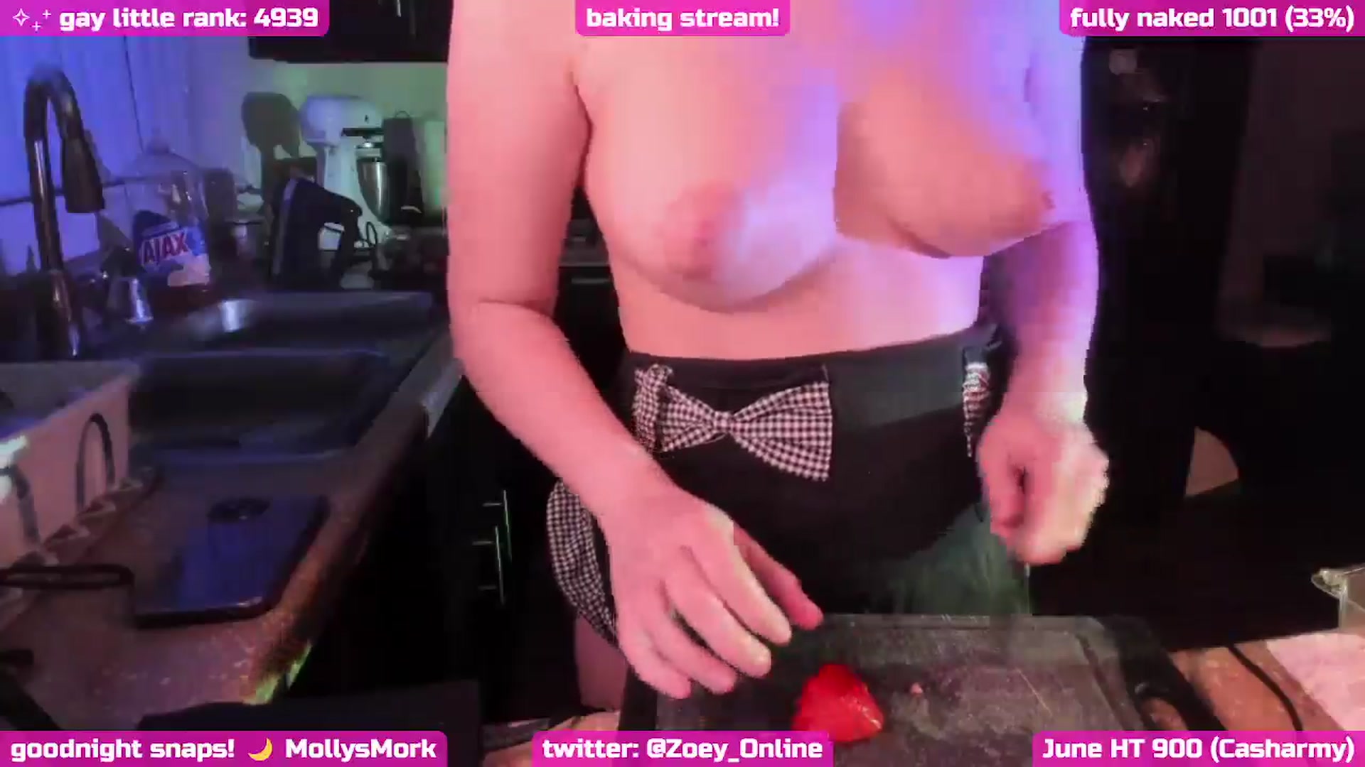 Gallery image thumbnail from Zobot's myfreecams stream on, 06/20/2025, 08:19 image 11 of 20