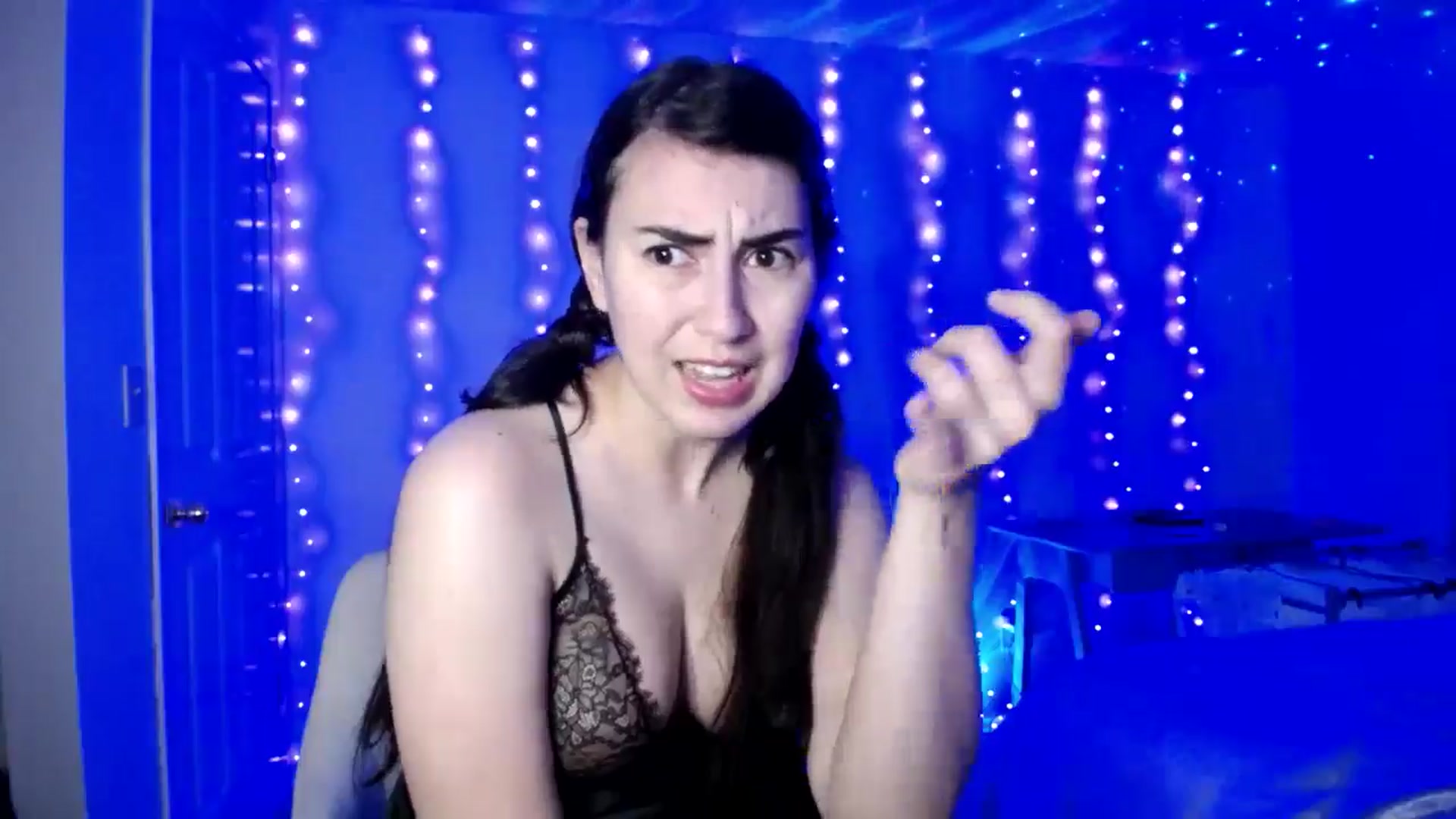 Gallery image thumbnail from Zobot's myfreecams stream on, 11/19/2025, 05:24 image 20 of 20