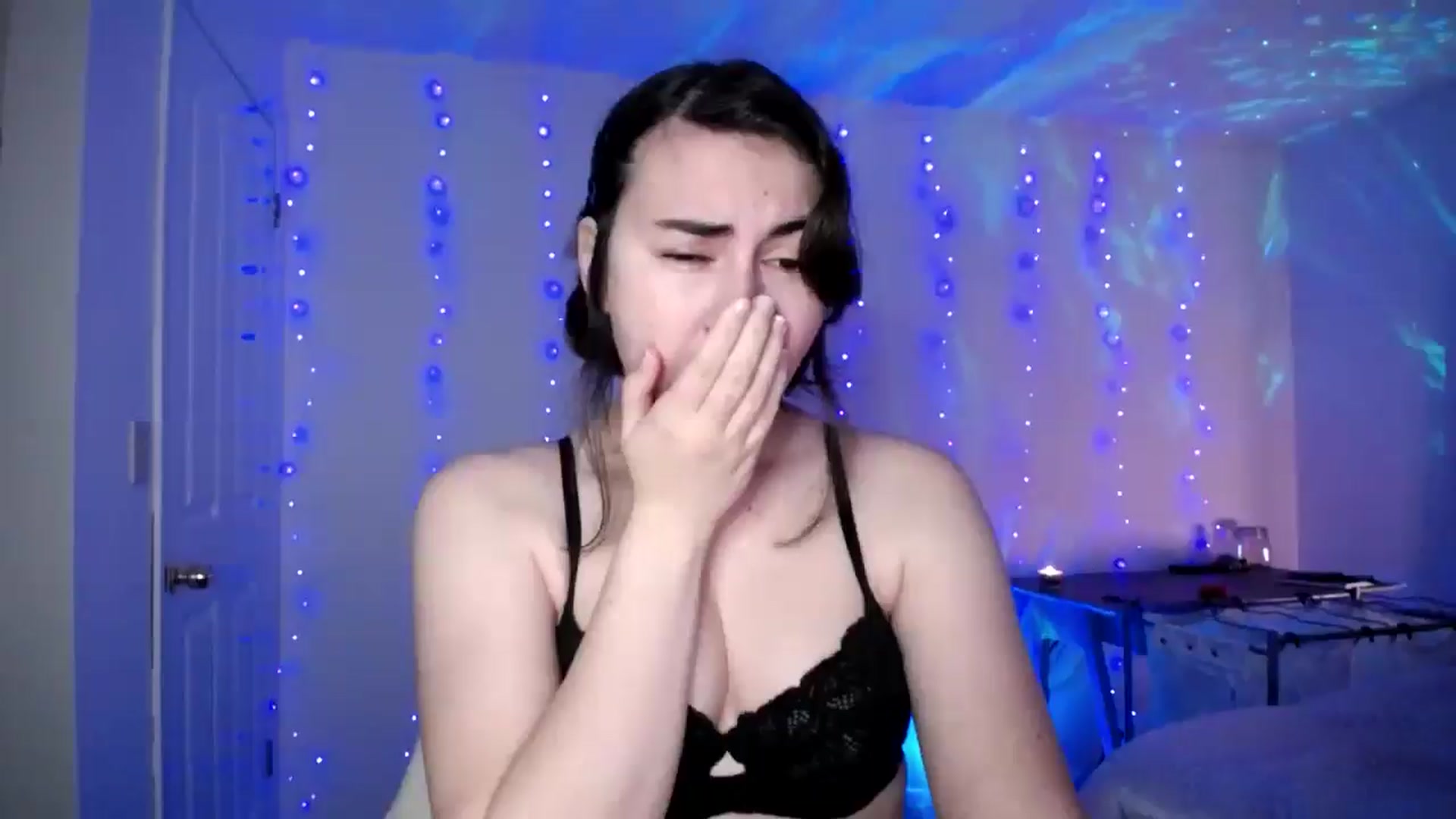 Gallery image thumbnail from Zobot's myfreecams stream on, 12/07/2025, 06:30 image 6 of 20