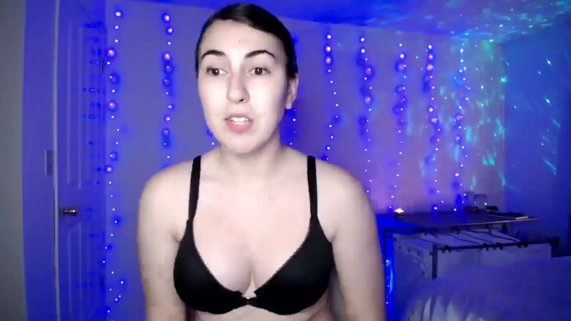 Gallery image thumbnail from Zobot's myfreecams stream on, 12/14/2025, 05:26 image 13 of 20
