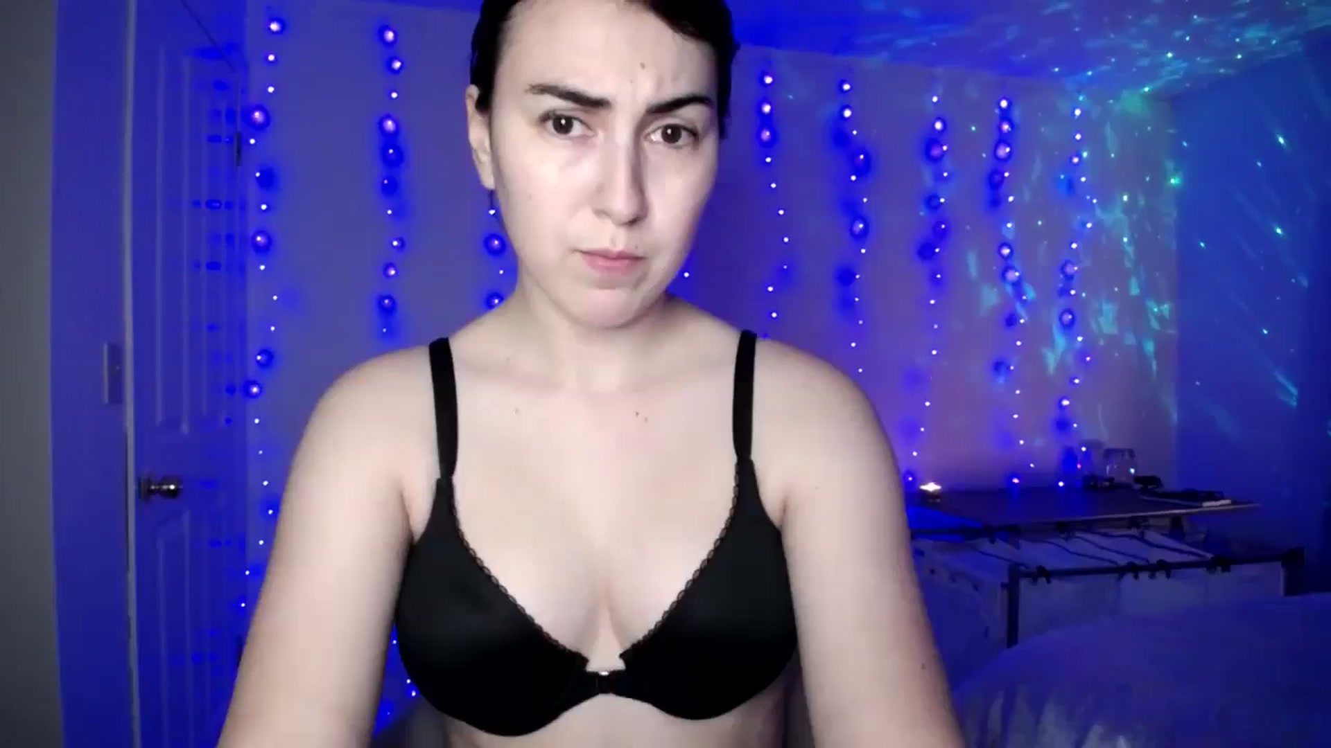 Gallery image thumbnail from Zobot's myfreecams stream on, 12/14/2025, 05:26 image 7 of 20