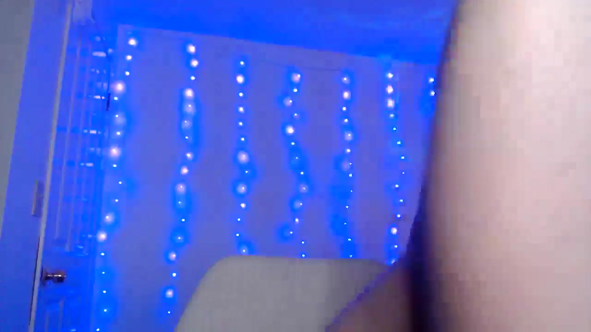 Gallery image thumbnail from Zobot's myfreecams stream on, 01/05/2026, 05:23 image 19 of 20