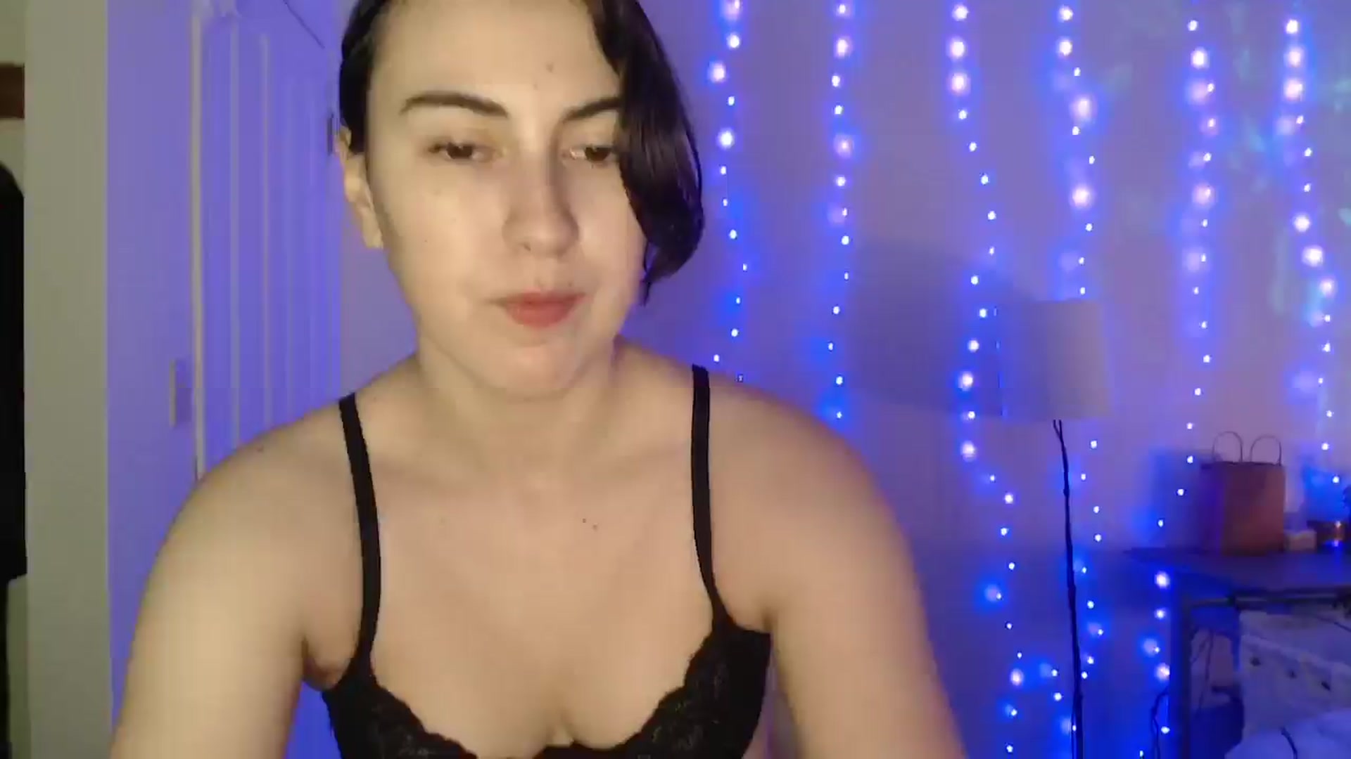 Gallery image thumbnail from Zobot's myfreecams stream on, 03/05/2026, 06:21 image 15 of 20