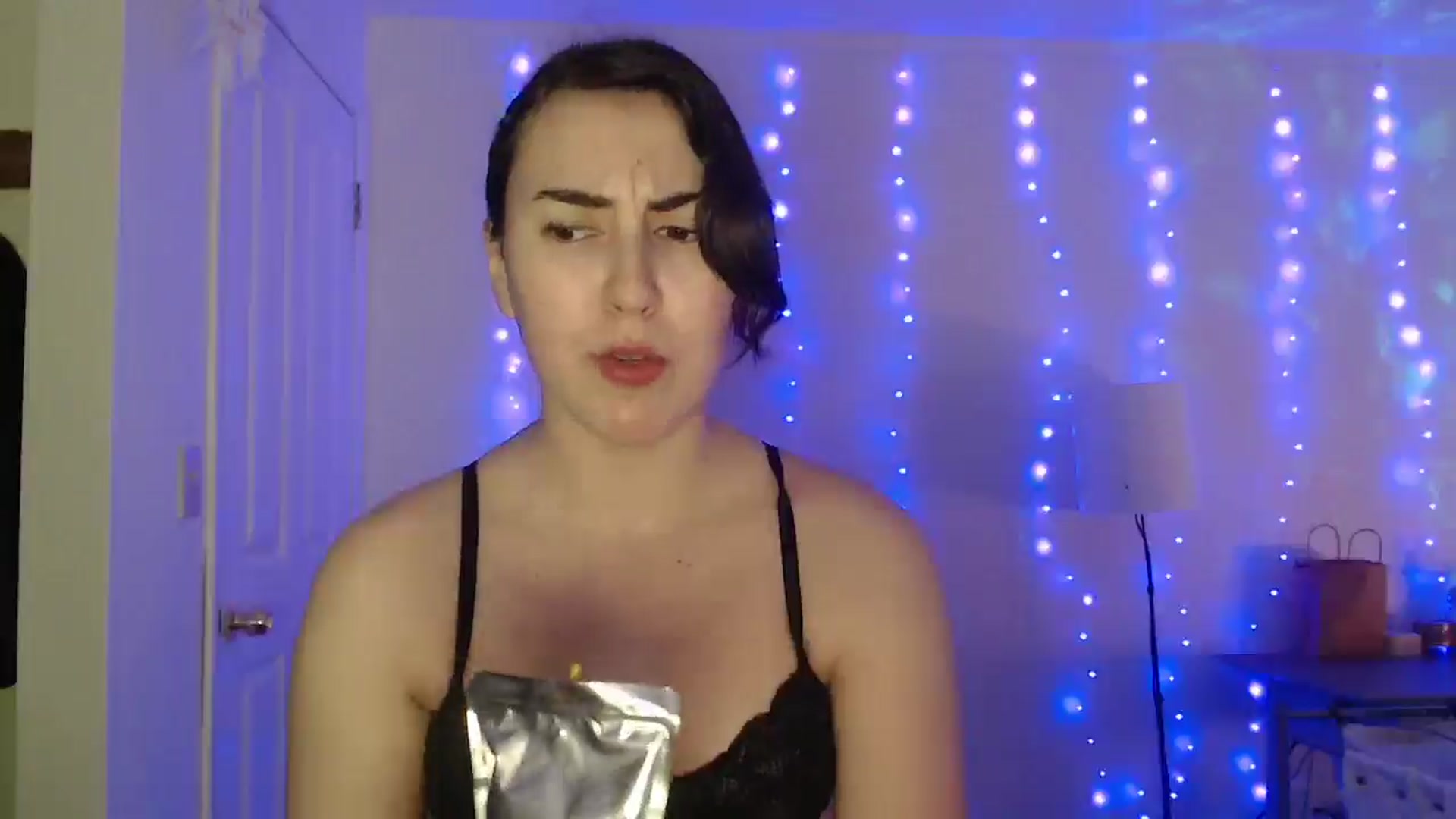 Gallery image thumbnail from Zobot's myfreecams stream on, 03/05/2026, 06:21 image 11 of 20