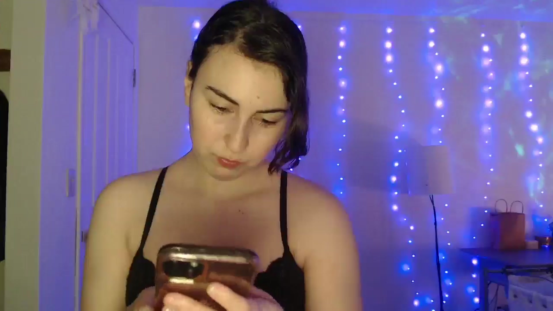 Gallery image thumbnail from Zobot's myfreecams stream on, 03/05/2026, 06:21 image 4 of 20