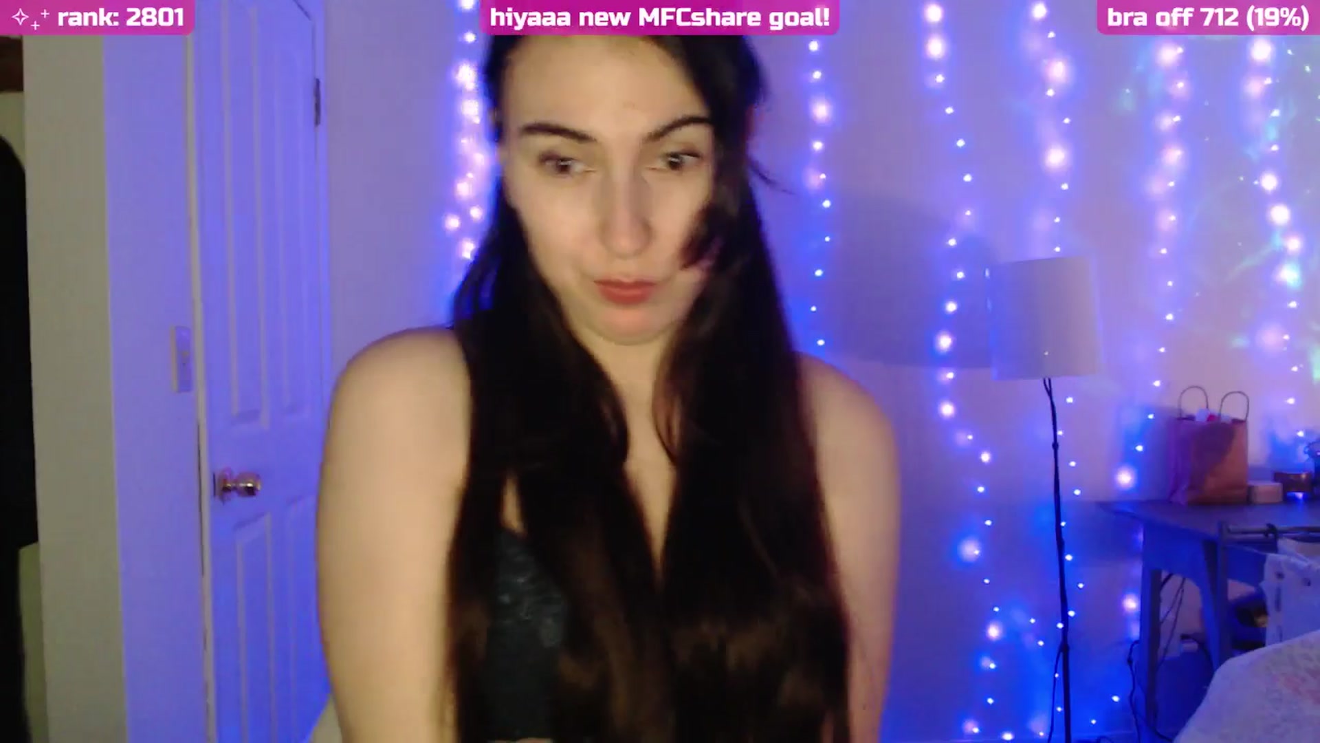 Gallery image thumbnail from Zobot's myfreecams stream on, 03/11/2026, 06:16 image 5 of 20