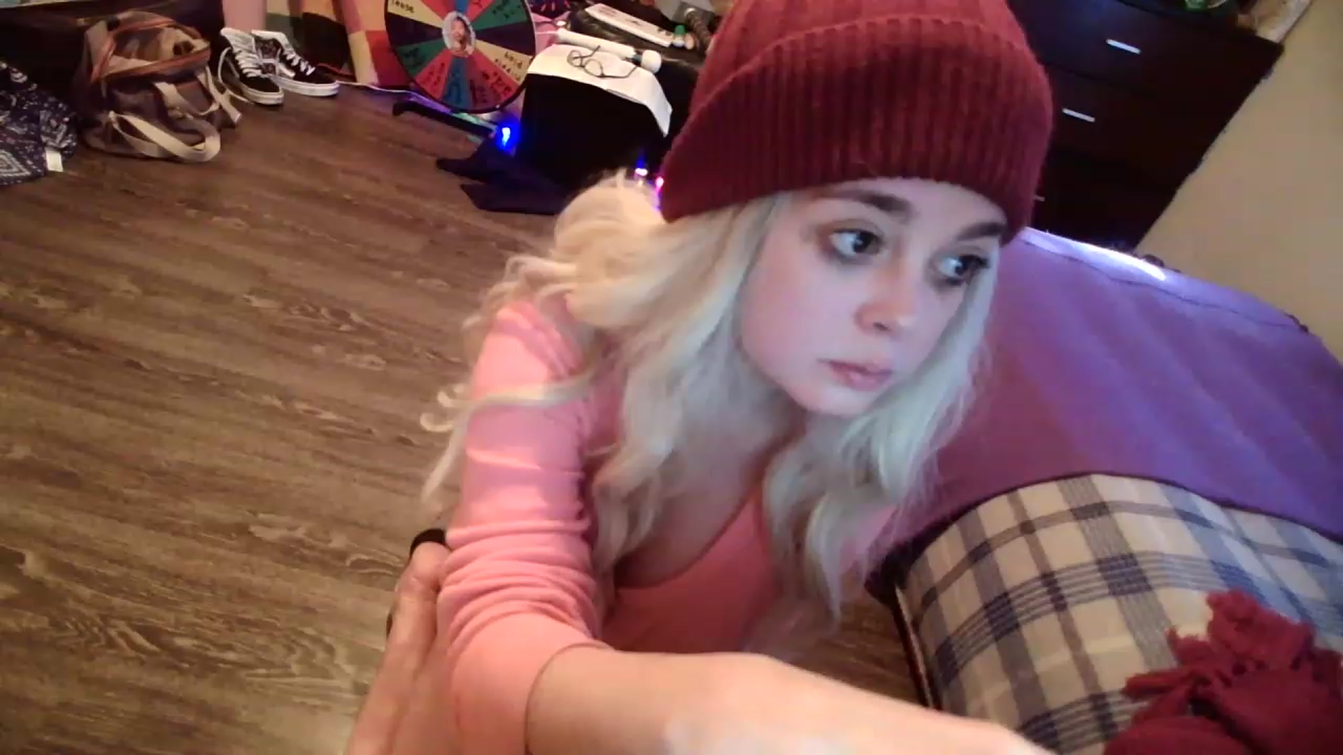 Gallery image thumbnail from ZoeBanx's myfreecams stream on, 02/10/2023, 16:36 image 1 of 20