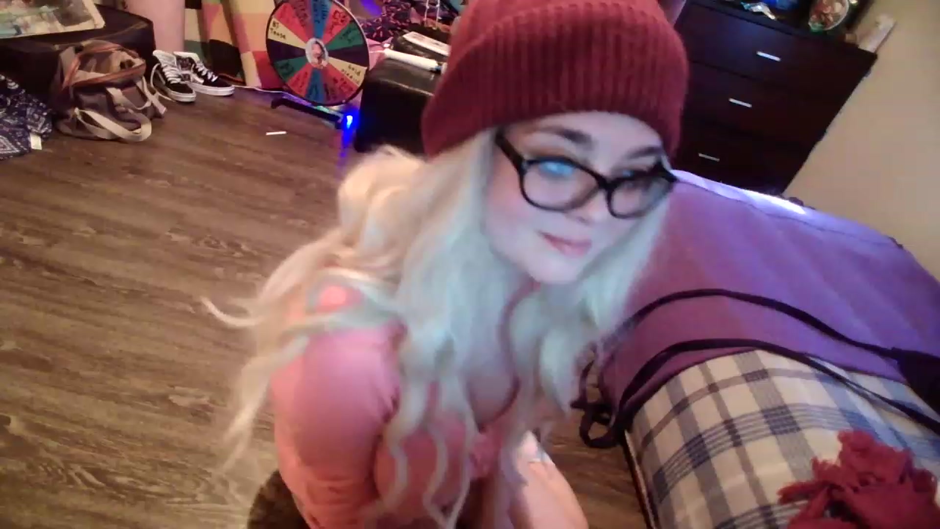 Gallery image thumbnail from ZoeBanx's myfreecams stream on, 02/10/2023, 16:36 image 5 of 20