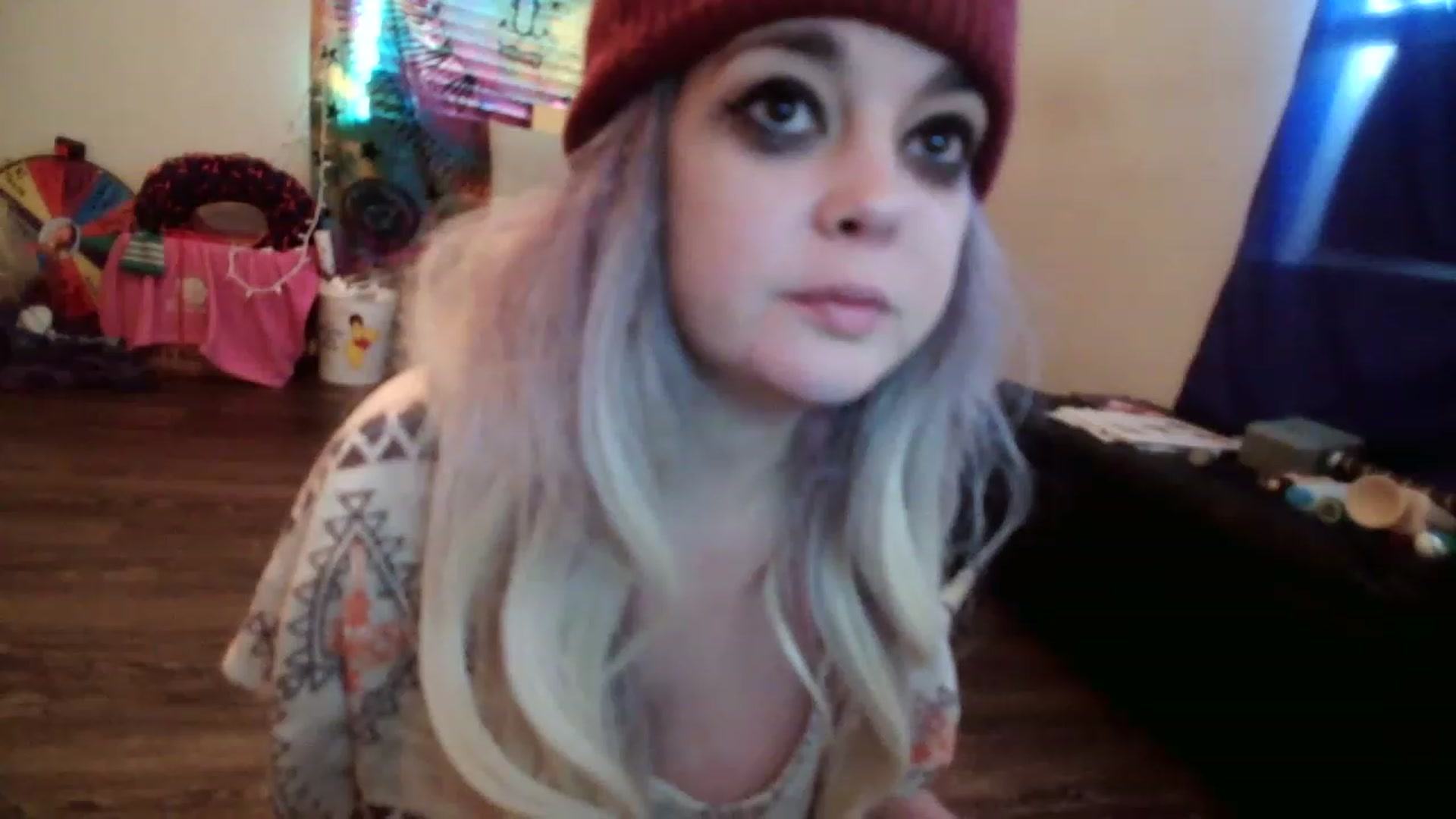 Gallery image thumbnail from ZoeBanx's myfreecams stream on, 05/17/2023, 14:49 image 4 of 20