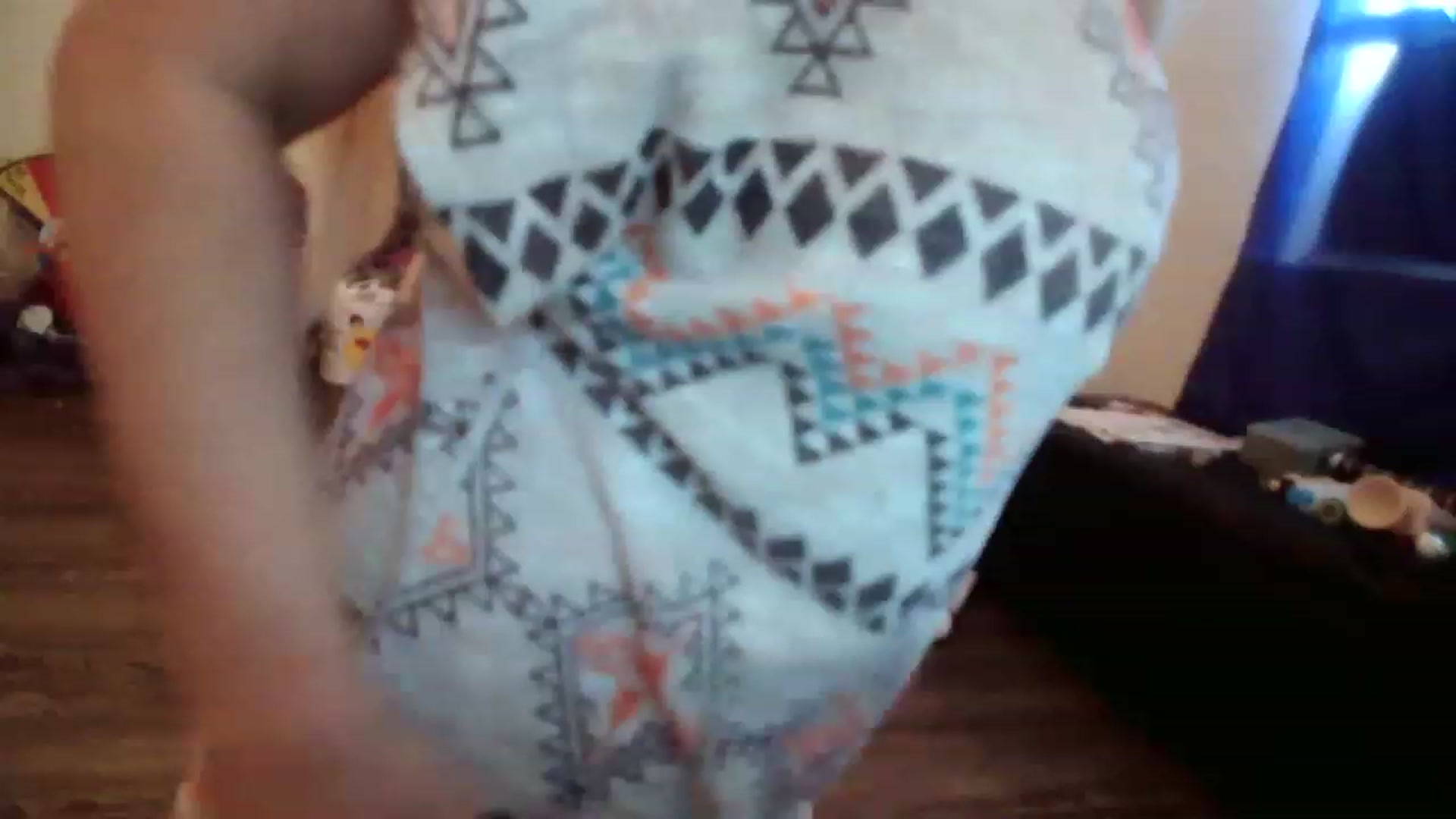Gallery image thumbnail from ZoeBanx's myfreecams stream on, 05/17/2023, 14:49 image 10 of 20