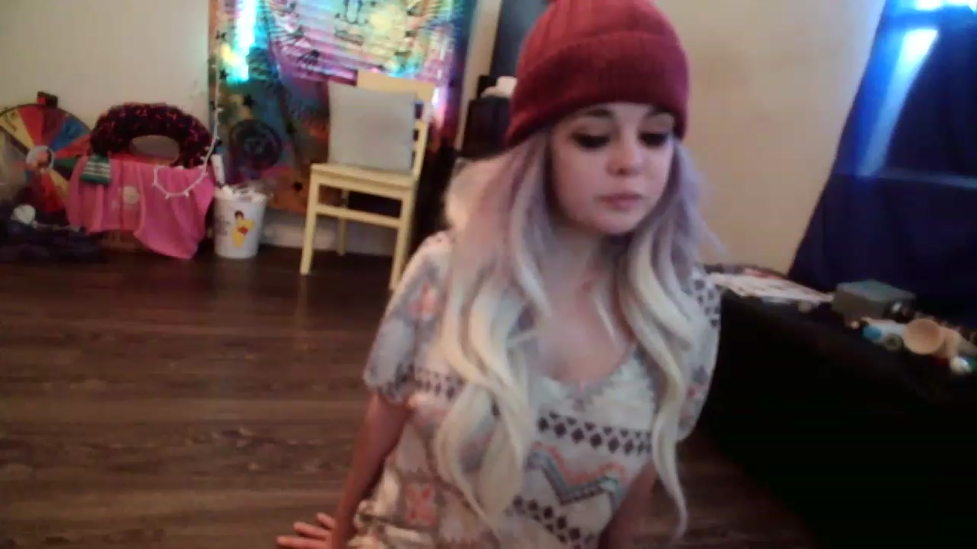 Gallery image thumbnail from ZoeBanx's myfreecams stream on, 05/17/2023, 14:49 image 7 of 20